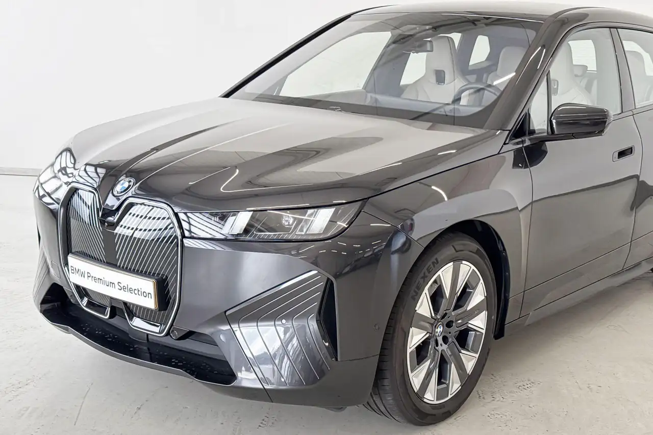 BMW iX 2026