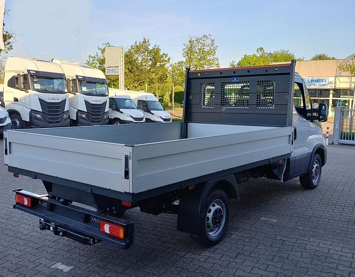Iveco Daily 35S14Y Pritsche Weiß - 1