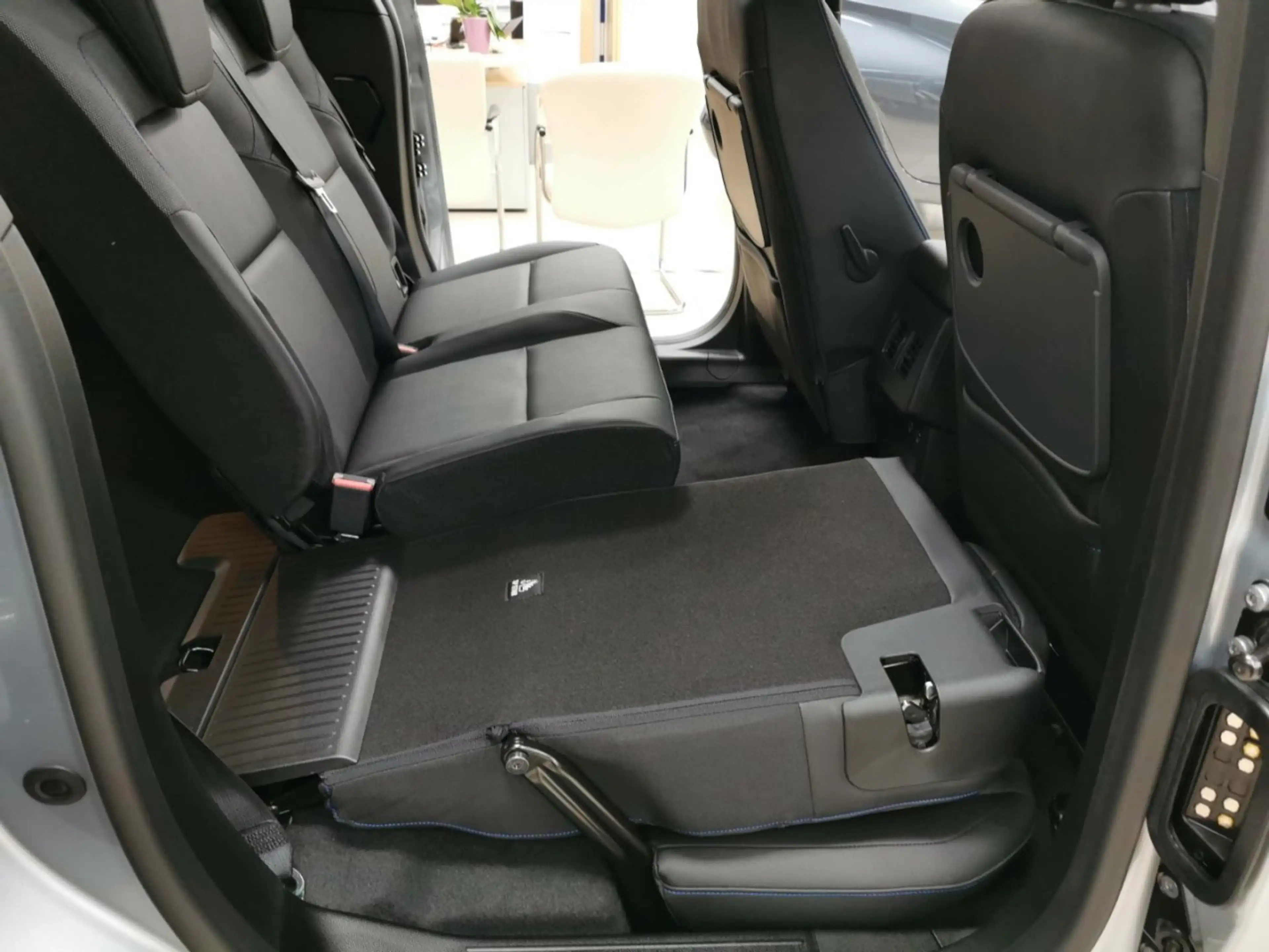 Nissan Townstar Kombi Tekna 1.3DIG-T 130PS MT AHK und Winterräder — photo 11