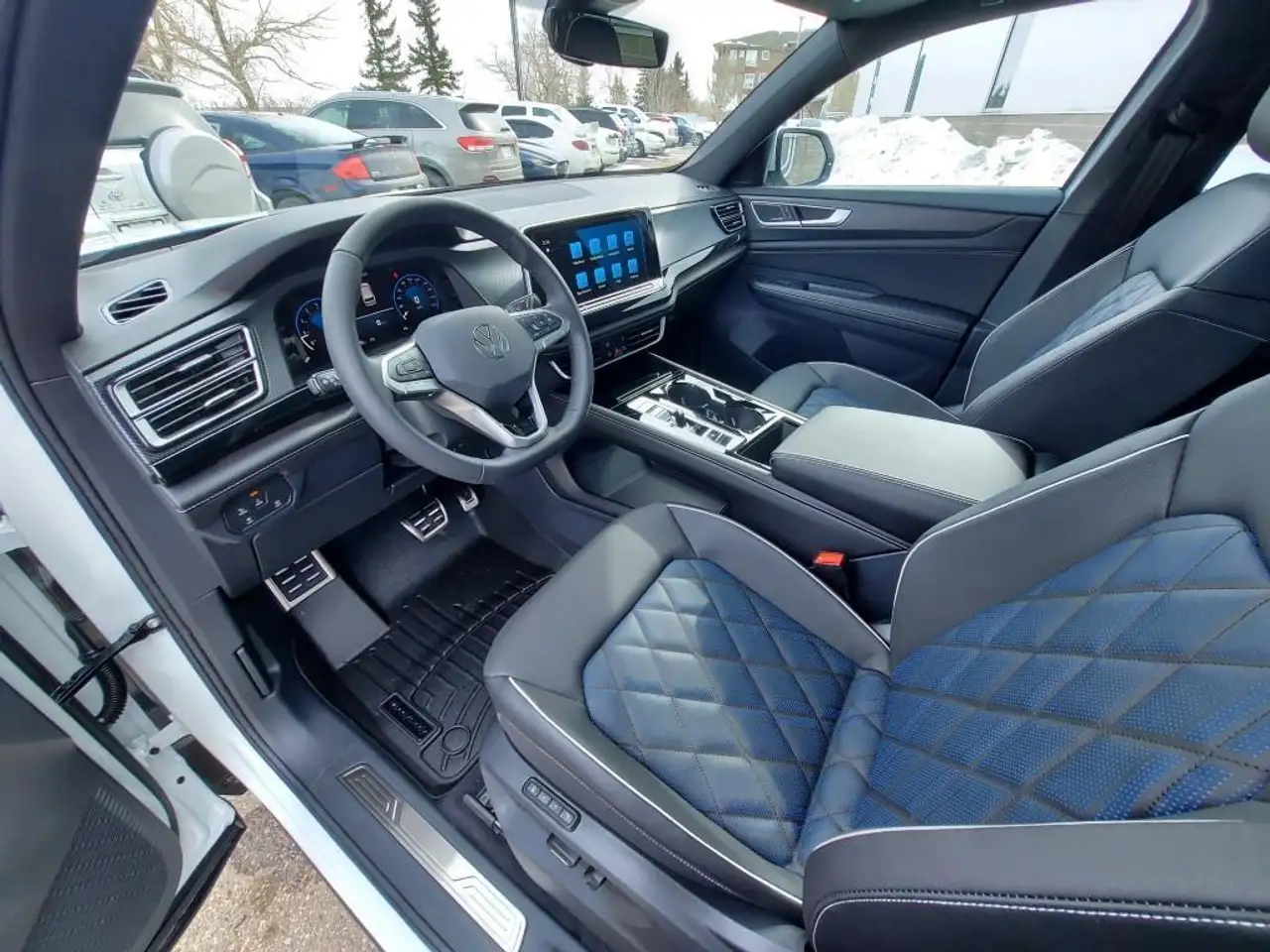 Volkswagen Atlas снимка Volkswagen Atlas