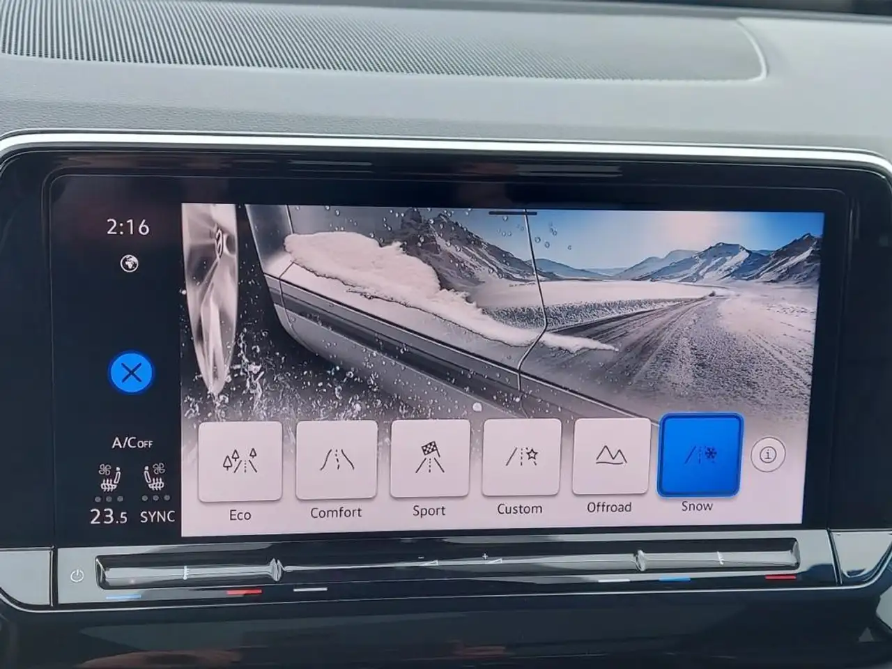 Volkswagen Atlas снимка Volkswagen Atlas