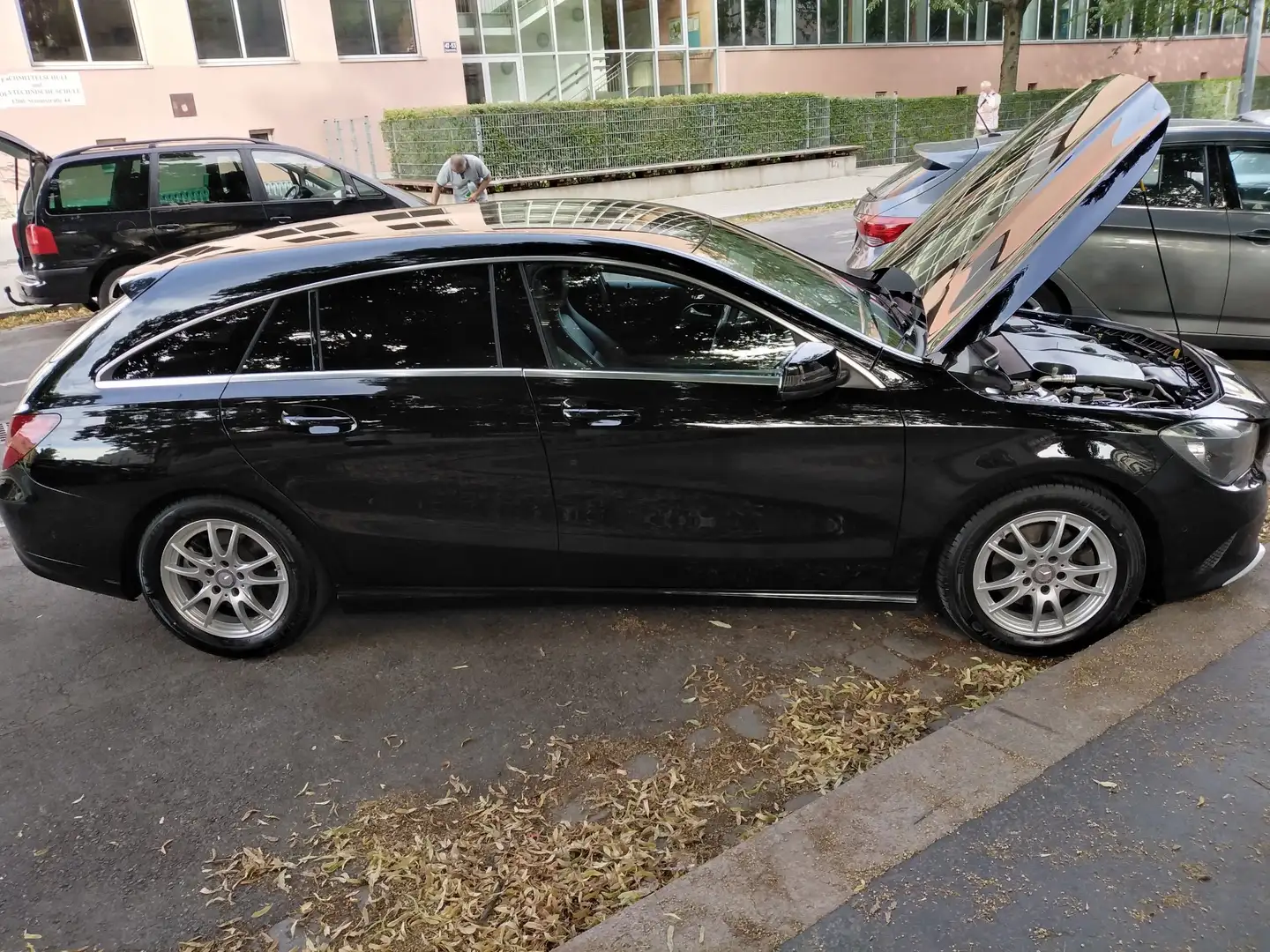 Mercedes-Benz CLA 200 d Shooting Brake Aut. - 2