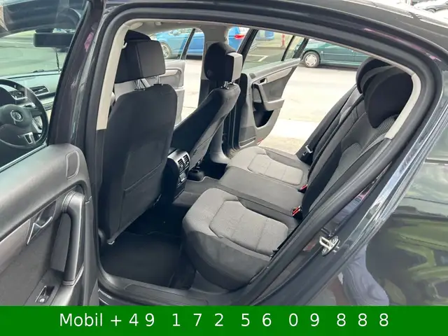 Volkswagen Passat view 7