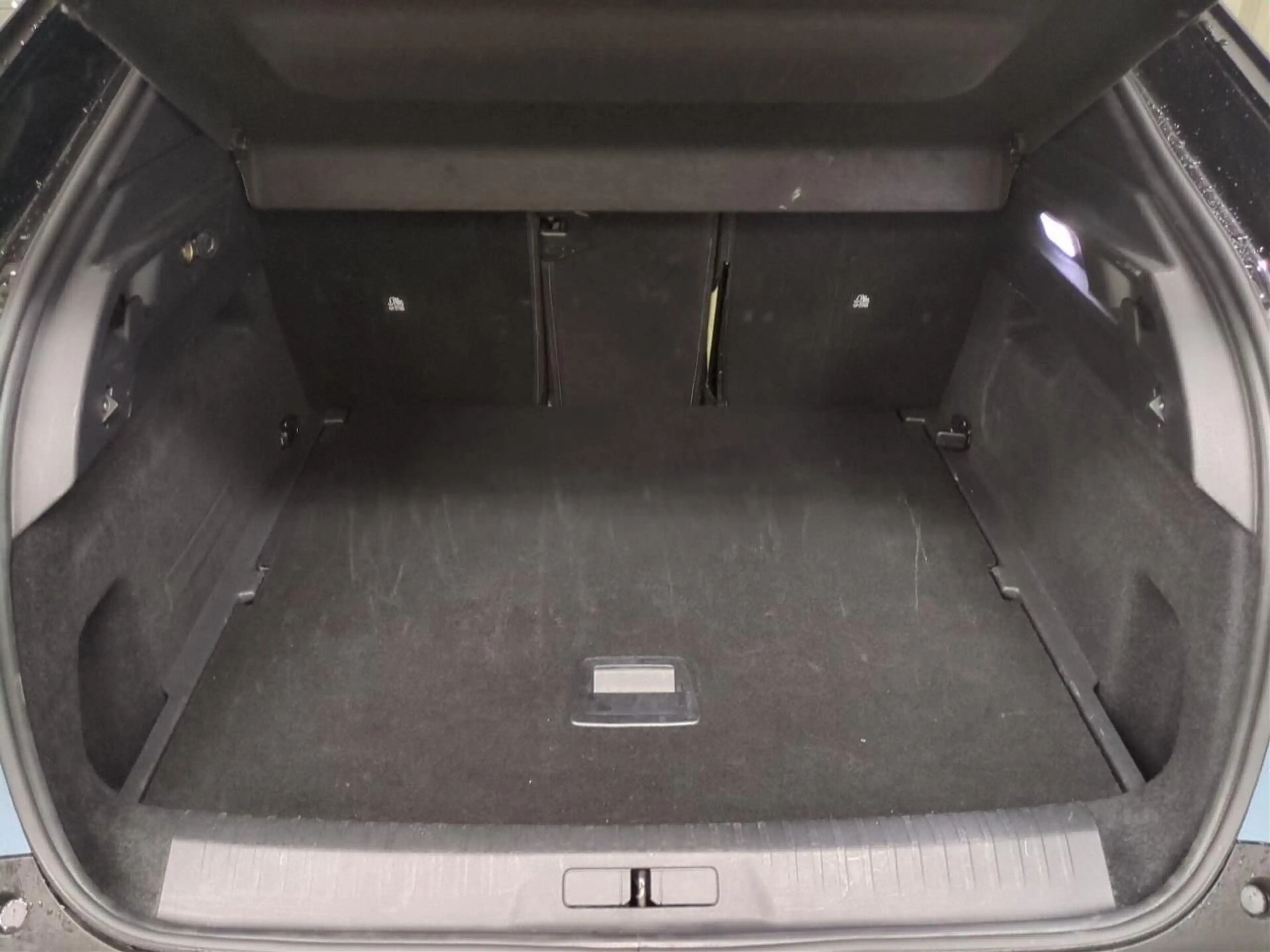 Peugeot 3008 GT Hybrid 145 ACC+Alcantara+LED+Navi+SD+SHZ — photo 7