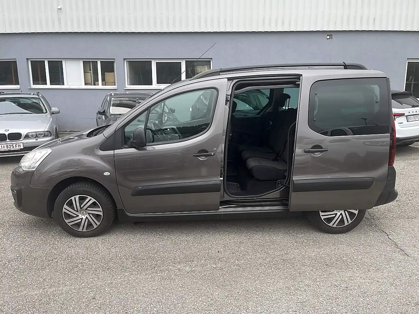 Citroen Berlingo Multispace BlueHDI 100 XTR Grau - 2