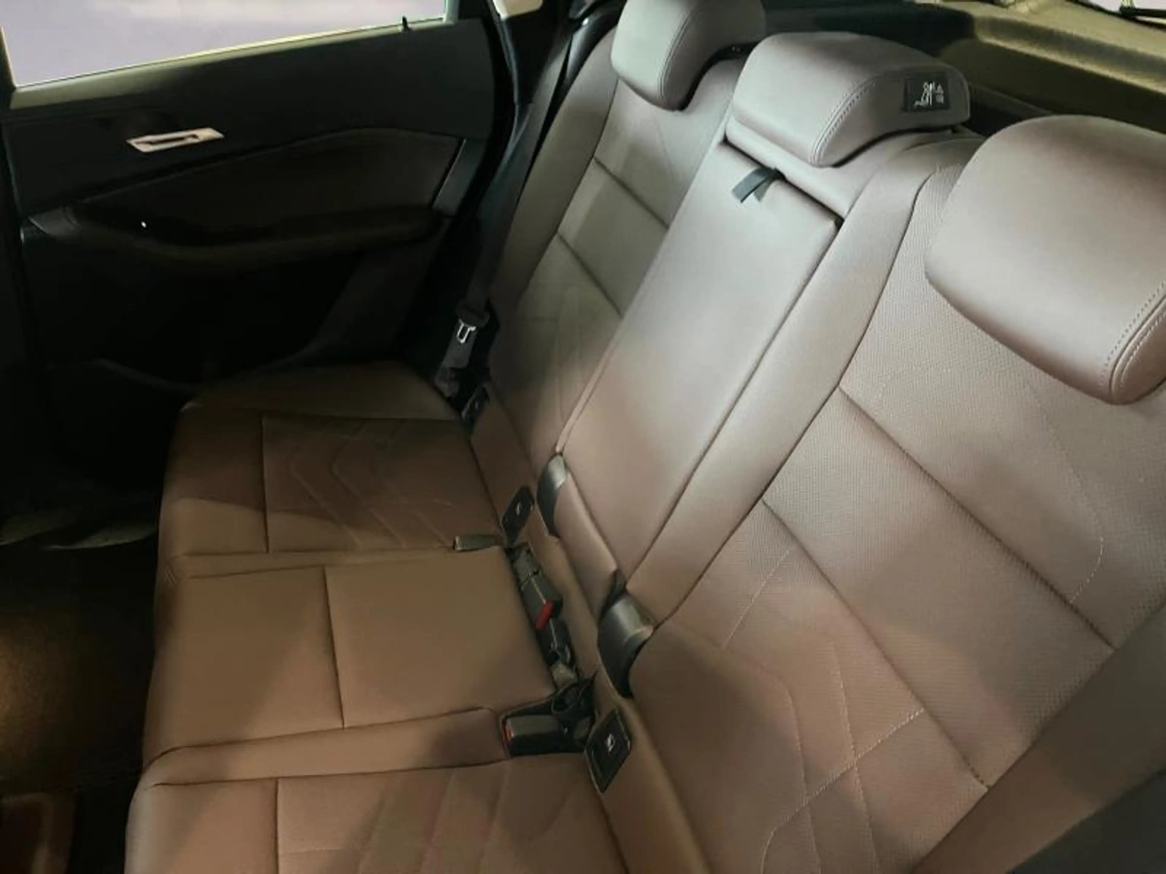 BMW 225 225e xDrive Active Tourer — photo 13