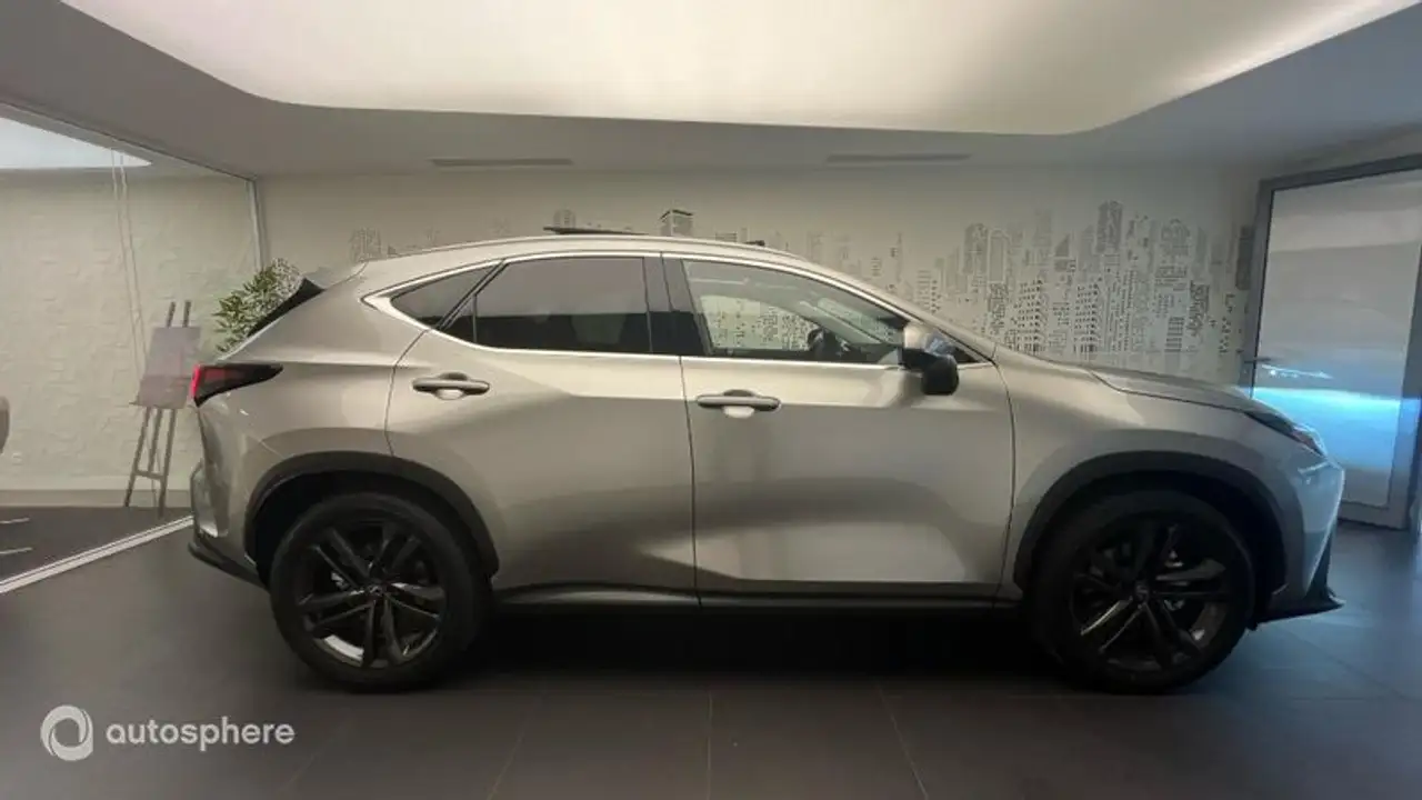 Lexus NX 2026