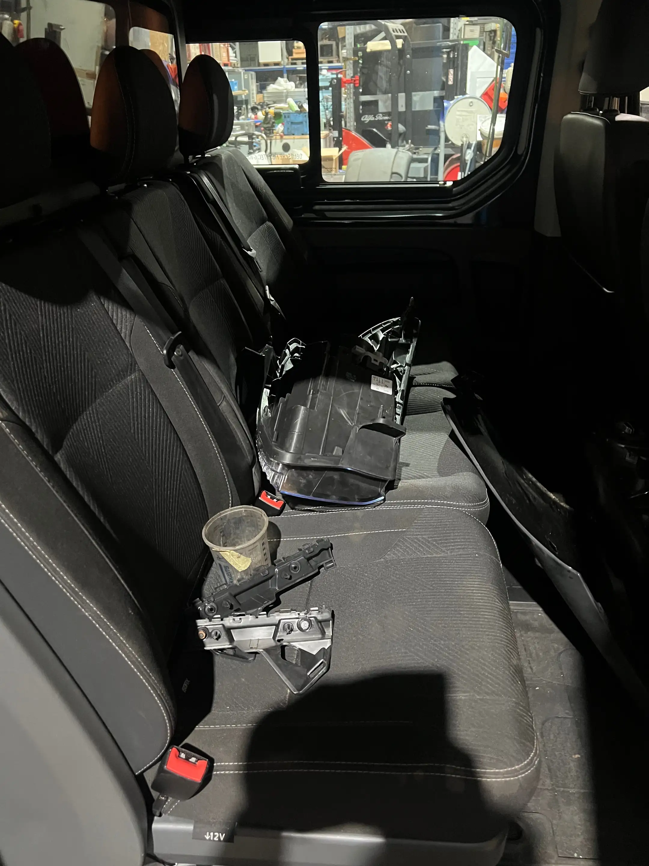 Nissan NV300 L1H1 2,7t DoKa COMFORT — photo 15