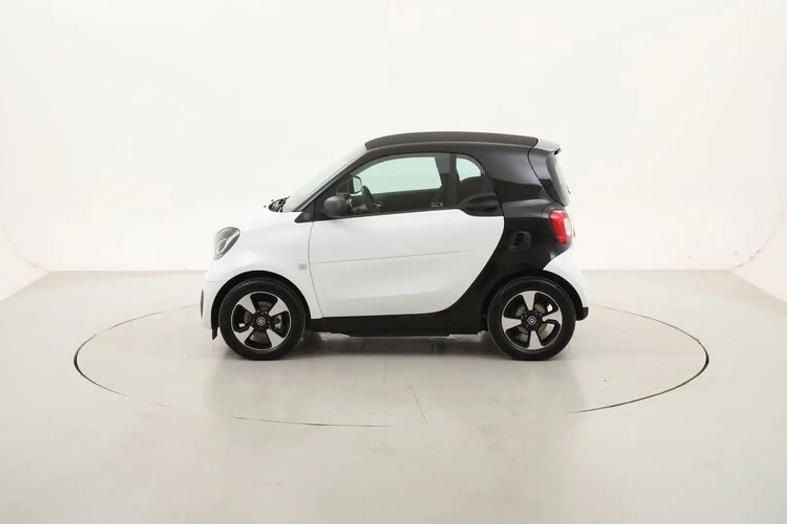 smart forTwo EQ Passion Elettrico 82CV Blanc - 2