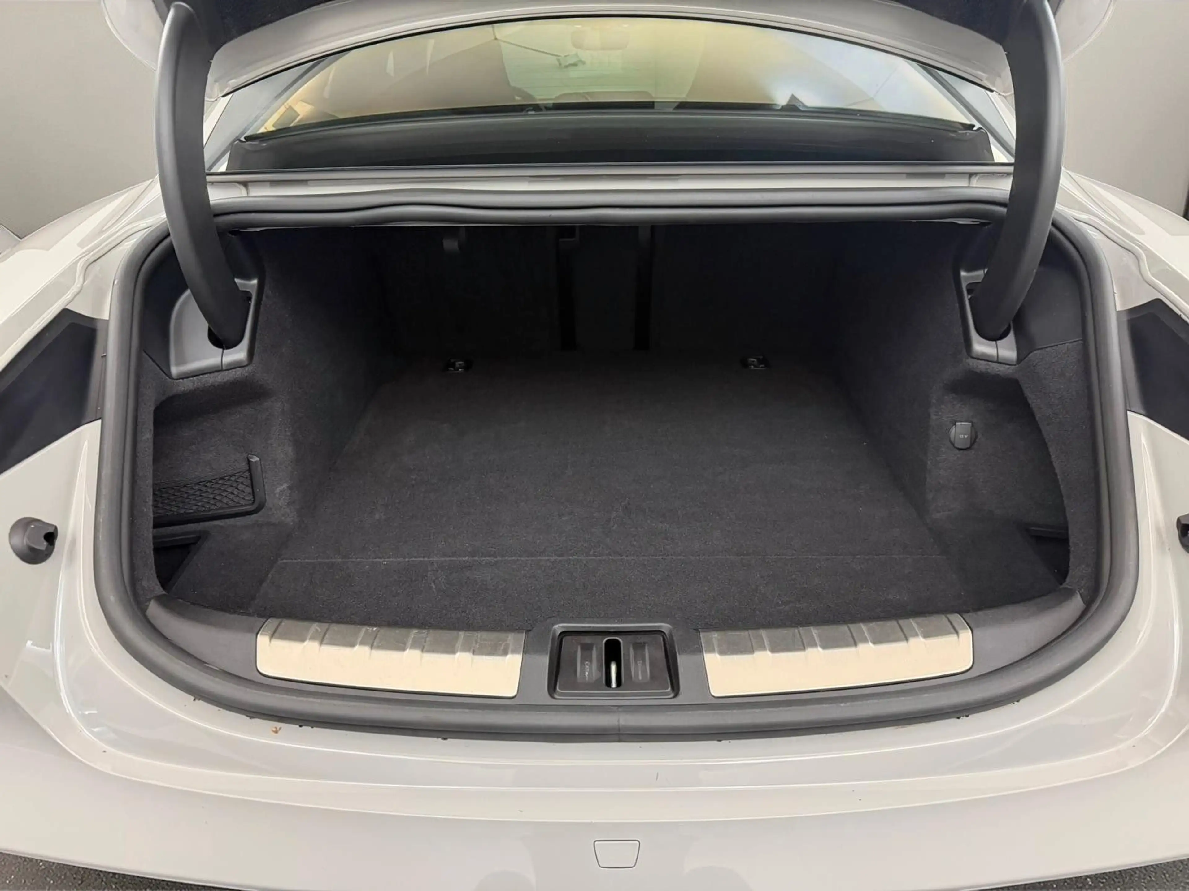 Porsche Taycan Turbo*1.HD*U_FREI*PANO*NEUZUSTAND*KREIDE — photo 15