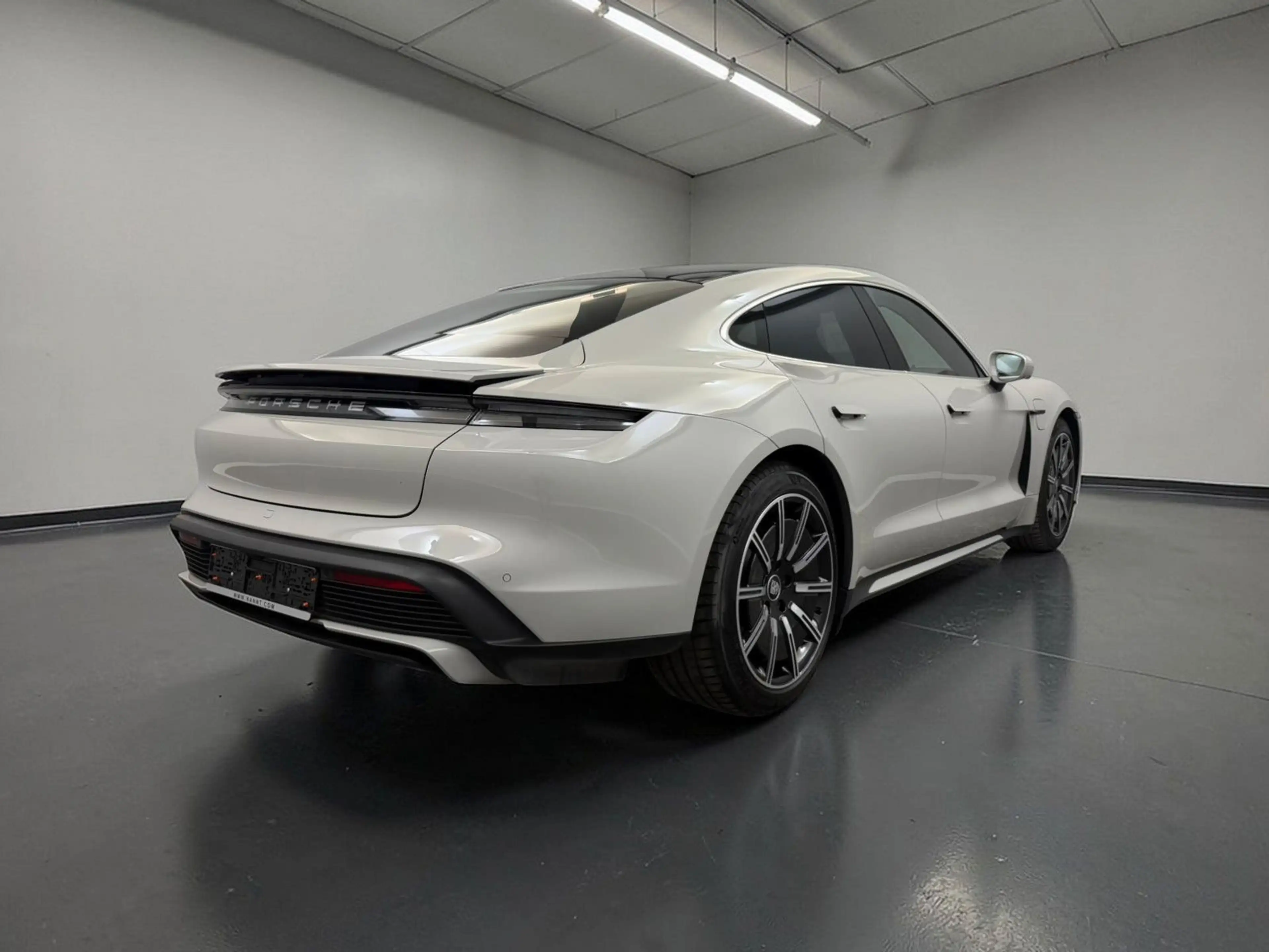 Porsche Taycan Turbo*1.HD*U_FREI*PANO*NEUZUSTAND*KREIDE — photo 7