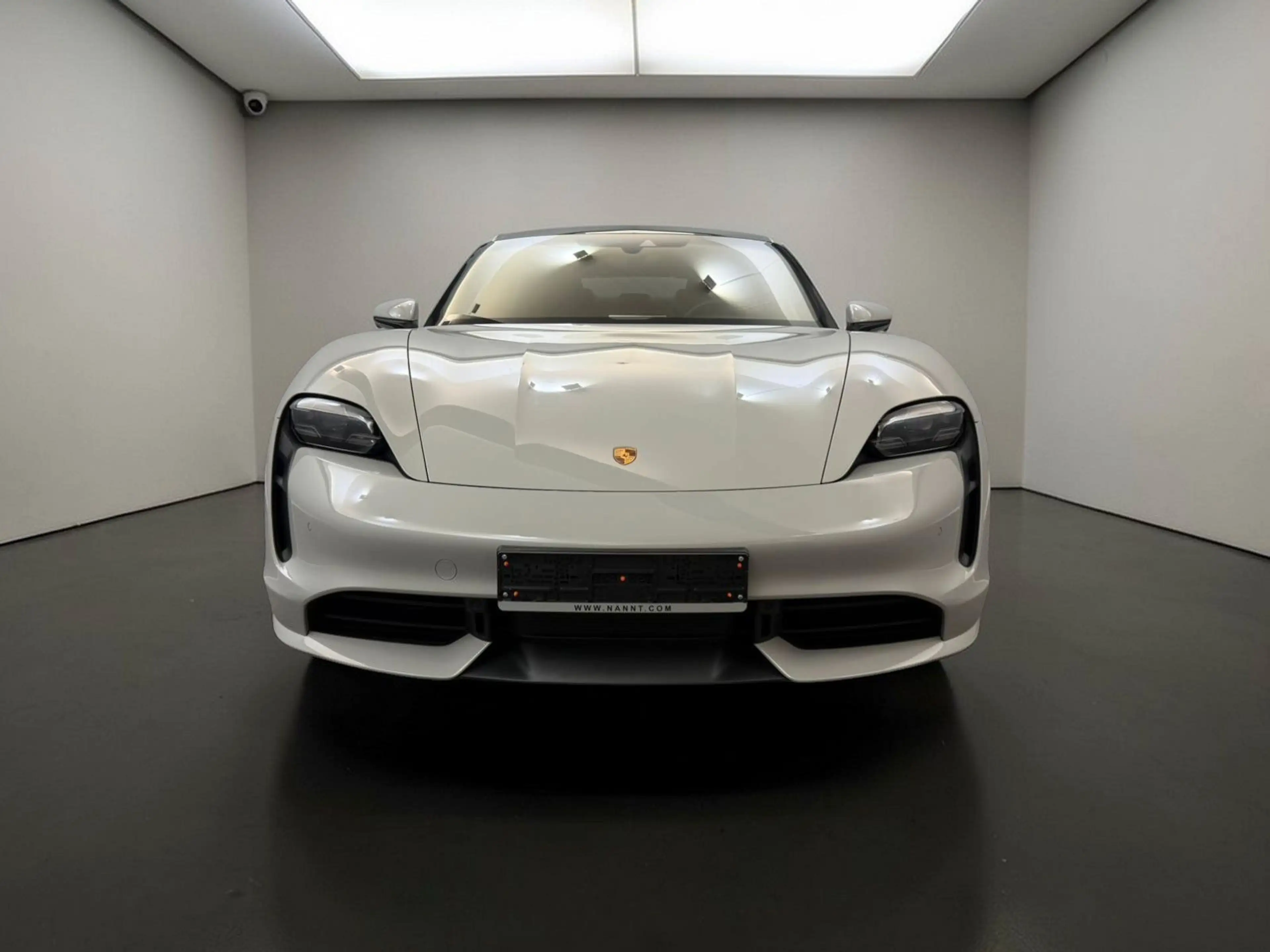 Porsche Taycan Turbo*1.HD*U_FREI*PANO*NEUZUSTAND*KREIDE — photo 2