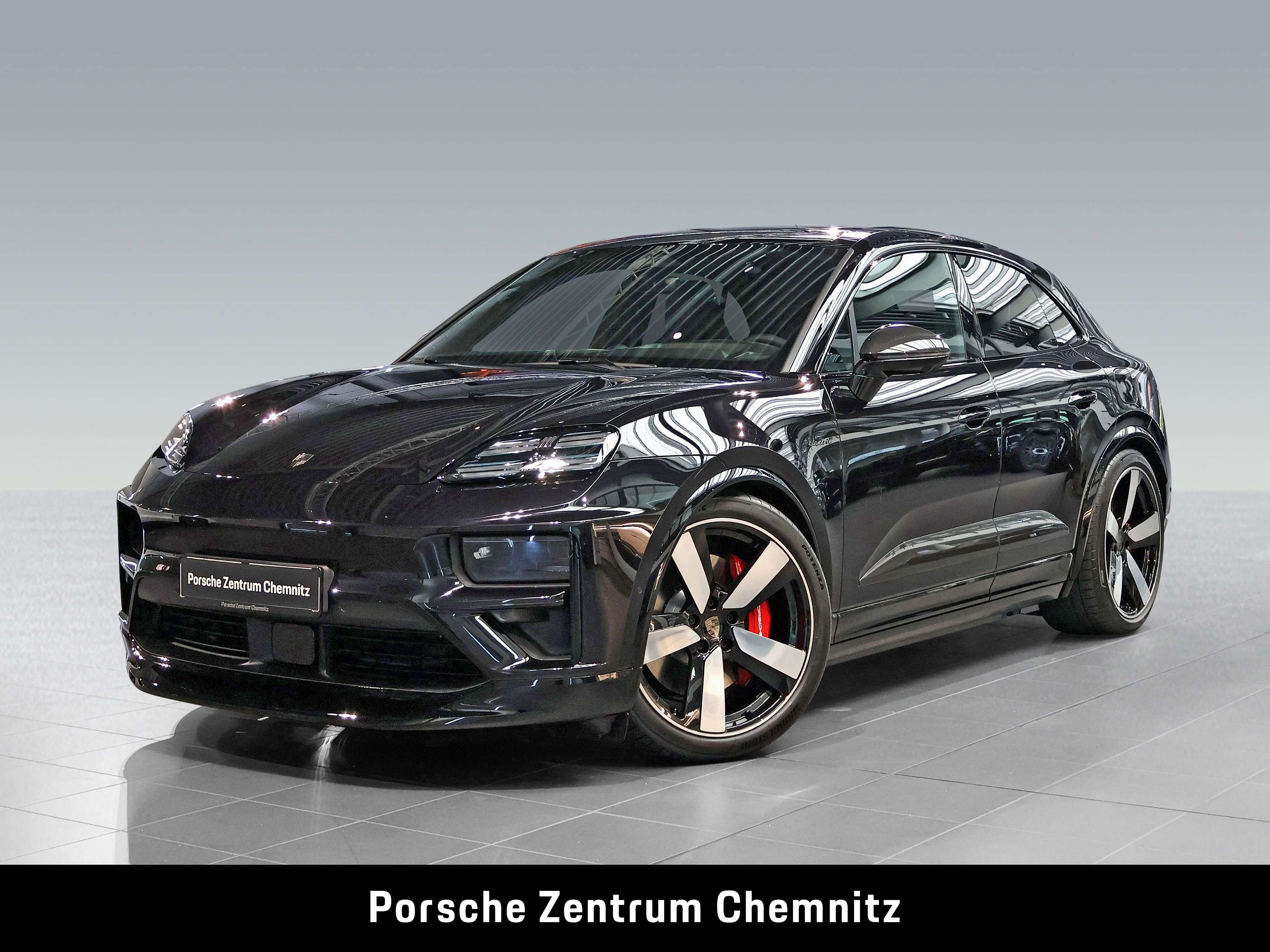 Second hand Porsche Macan 