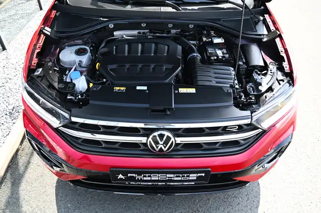 Volkswagen T-Roc view 7