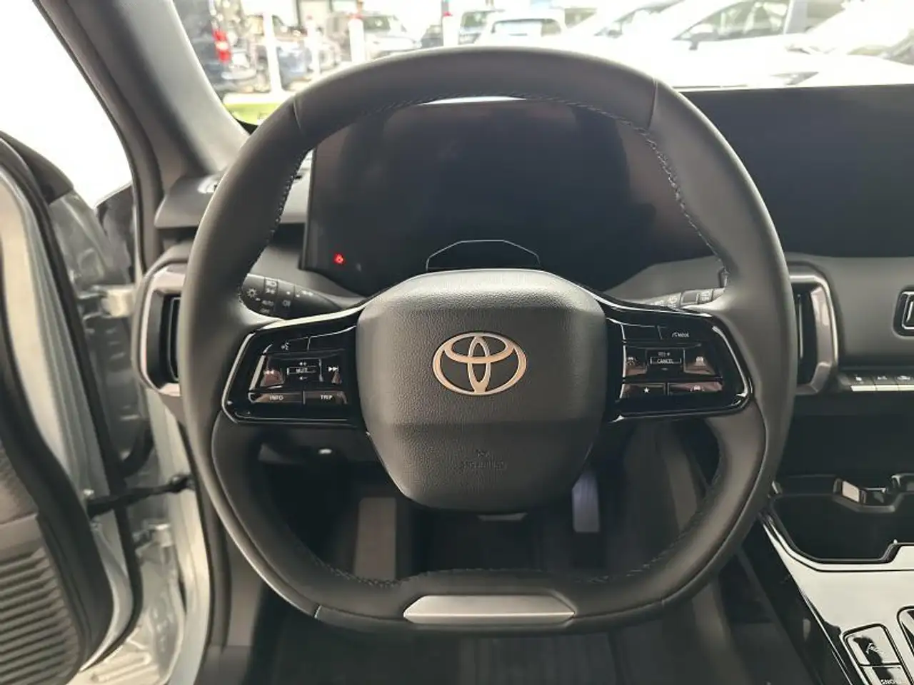 Toyota Urban Cruiser 2026 — фото 12