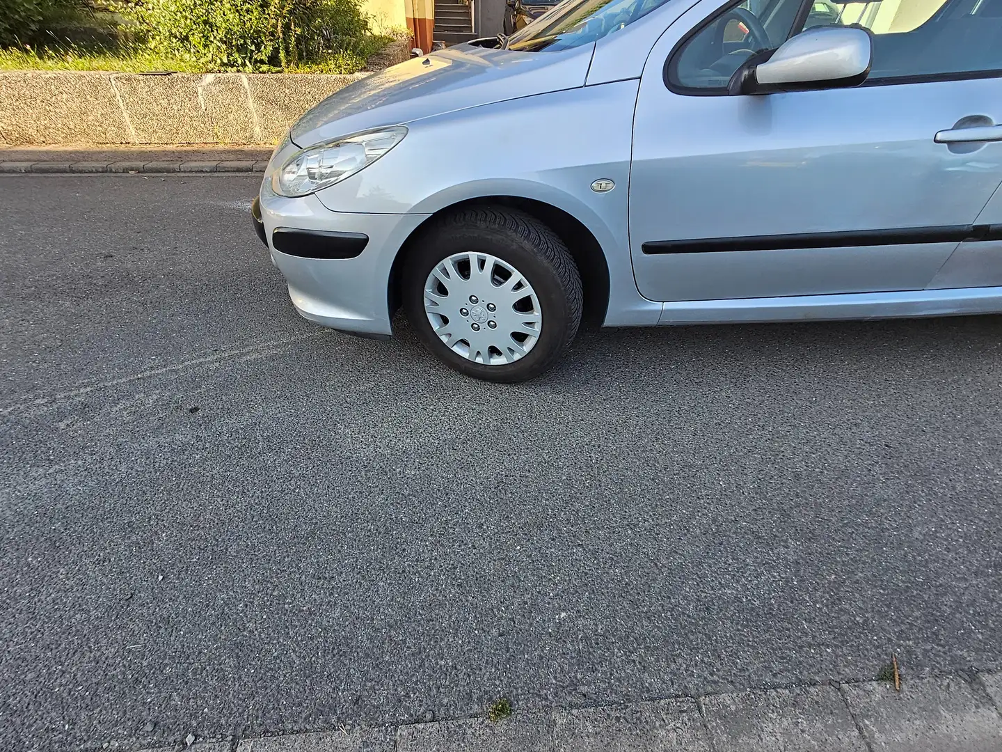 Peugeot 307 Grand Filou/TÜV Neu/2. HAND/5-türig Grey - 2
