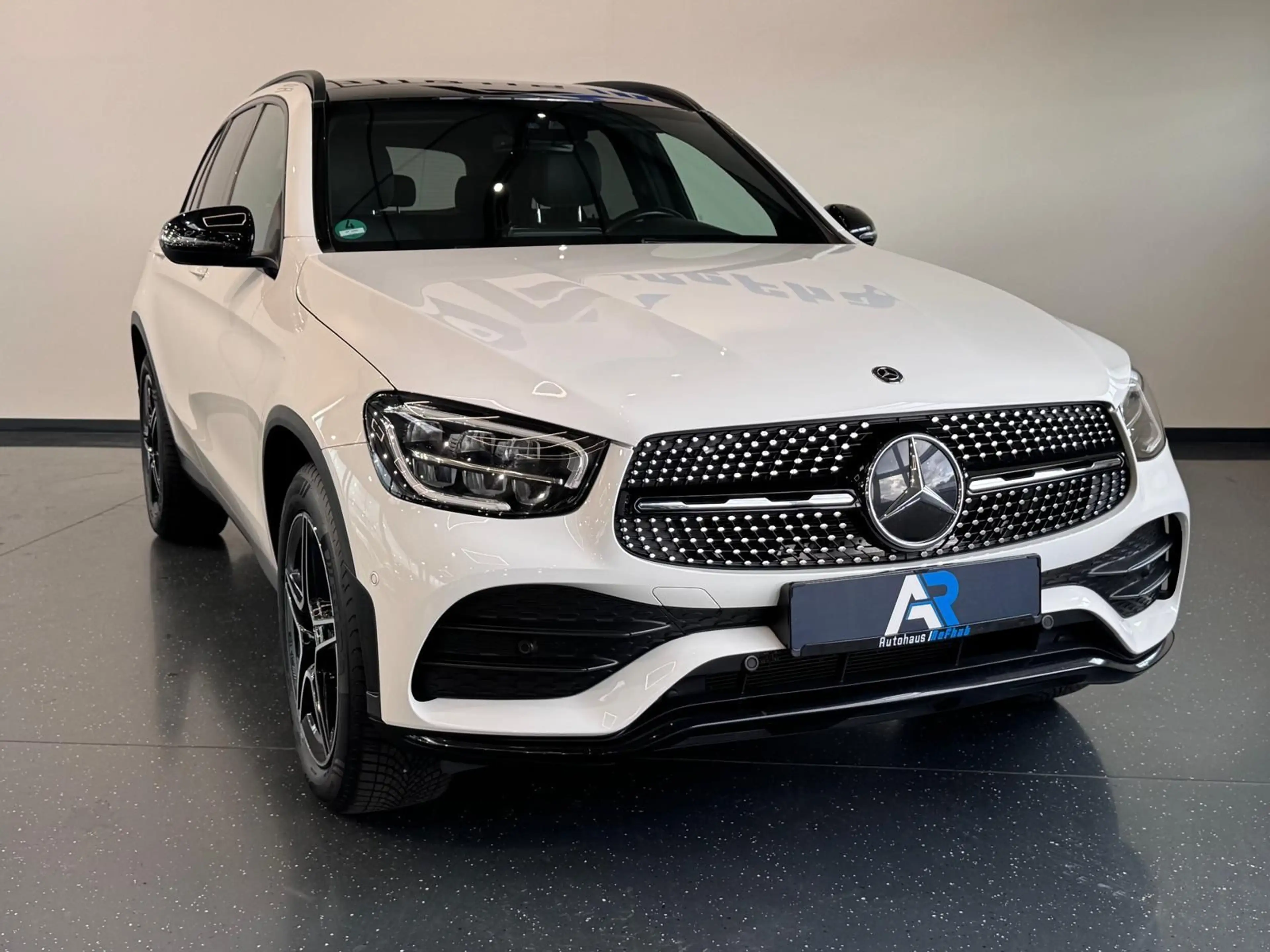 Mercedes-Benz GLC 200 d 4Matic*AMG*NIGHT*PANORAMA*LED*MULTIBEAM — photo 7