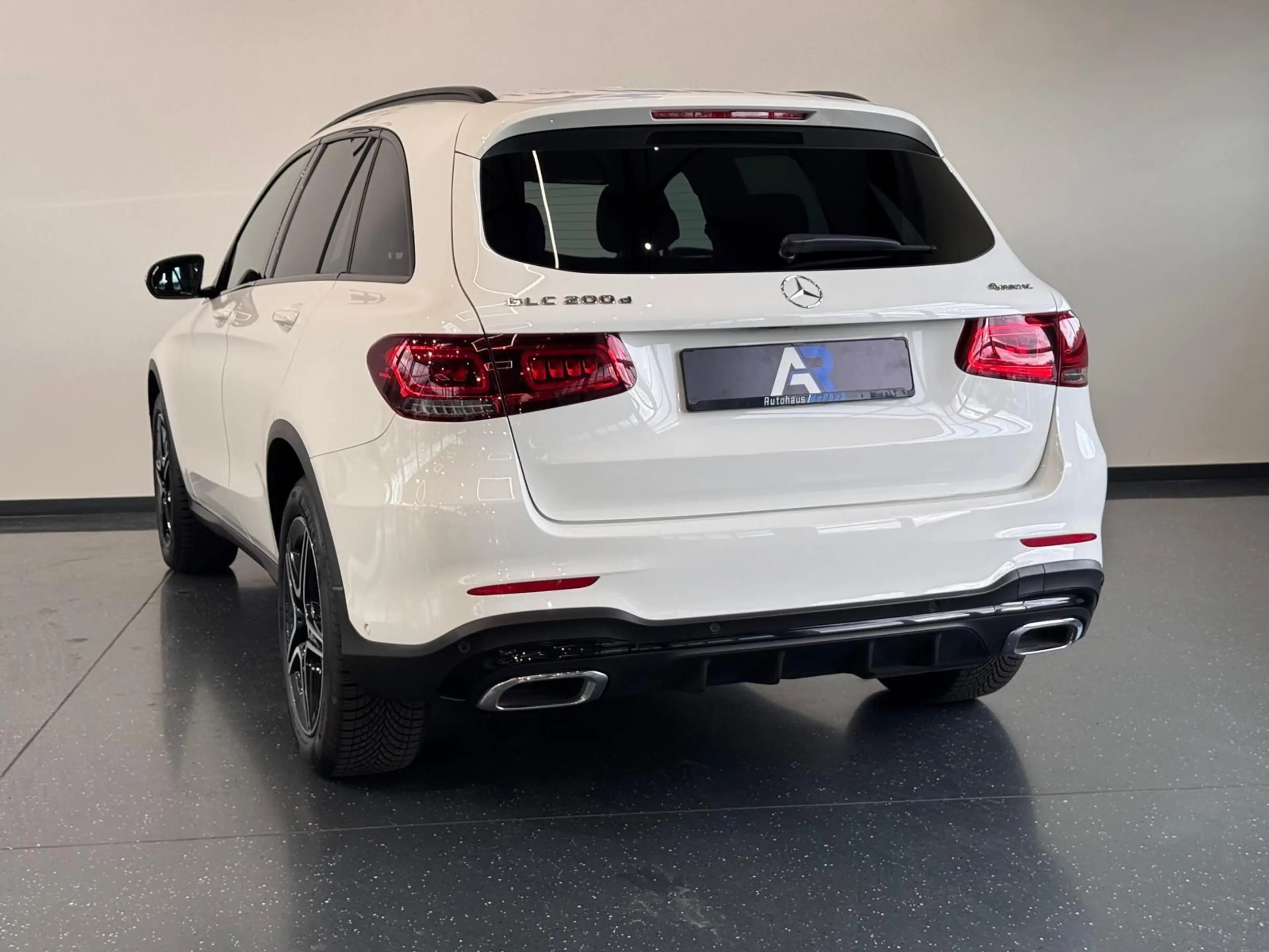 Mercedes-Benz GLC 200 d 4Matic*AMG*NIGHT*PANORAMA*LED*MULTIBEAM — photo 12