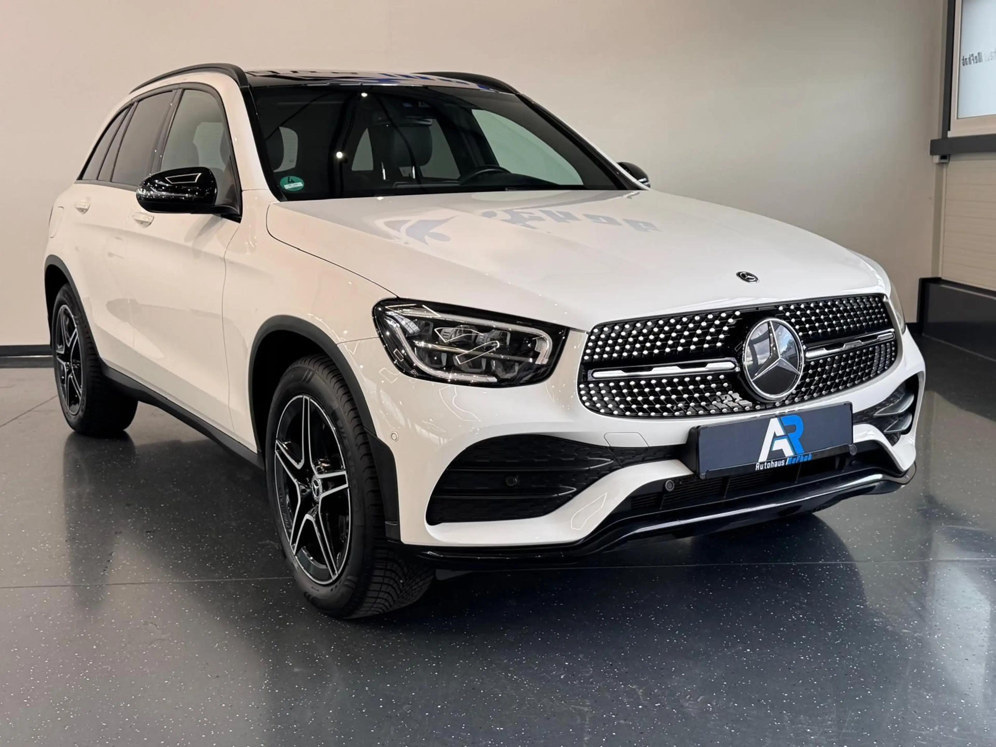 Mercedes-Benz GLC 200 d 4Matic*AMG*NIGHT*PANORAMA*LED*MULTIBEAM — photo 8