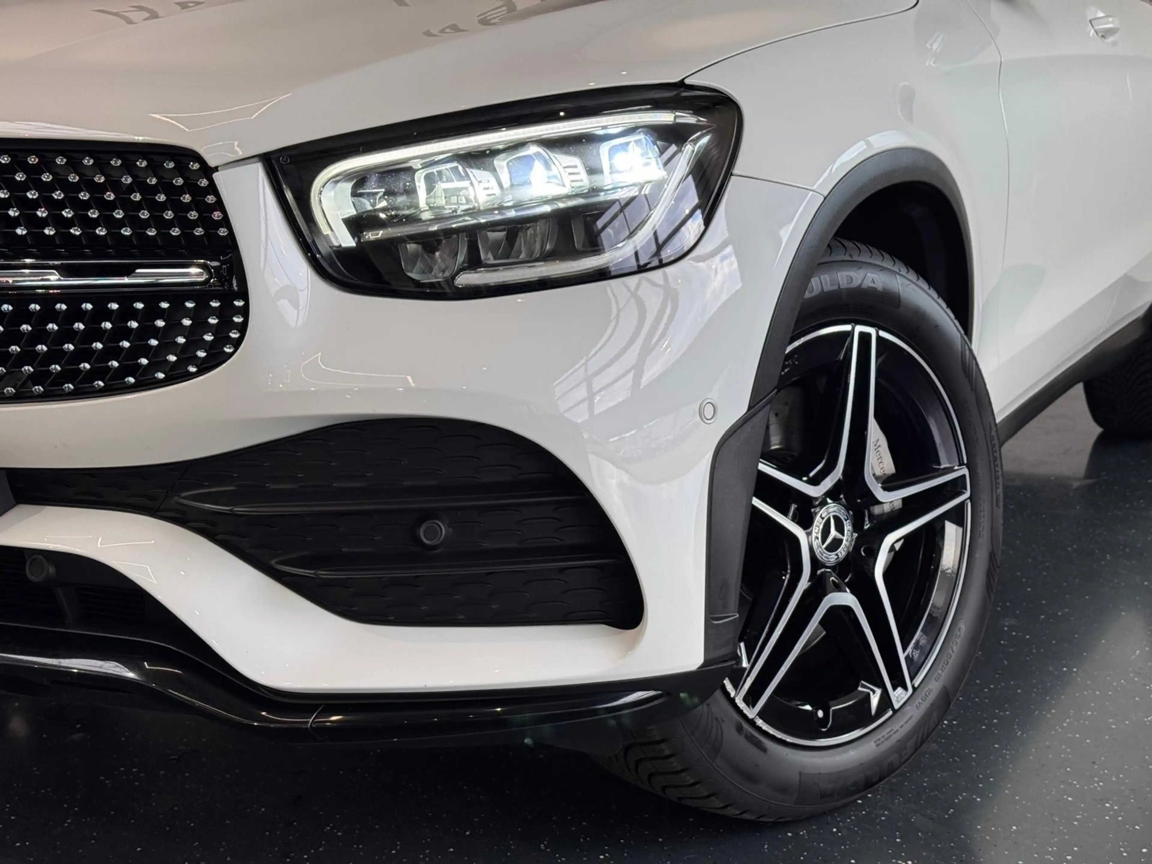 Mercedes-Benz GLC 200 d 4Matic*AMG*NIGHT*PANORAMA*LED*MULTIBEAM — photo 2