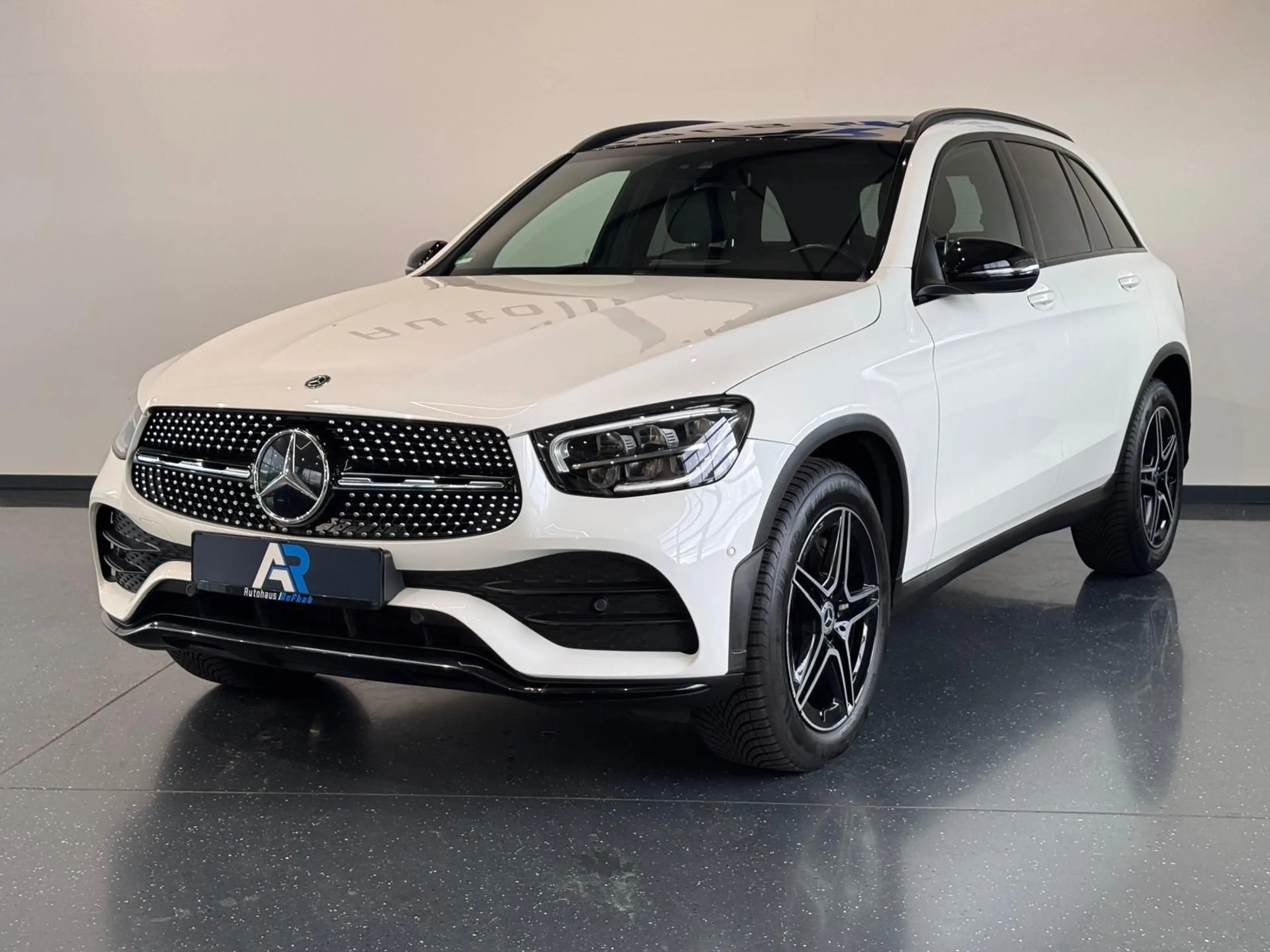 Mercedes-Benz GLC 200 d 4Matic*AMG*NIGHT*PANORAMA*LED*MULTIBEAM — photo 3
