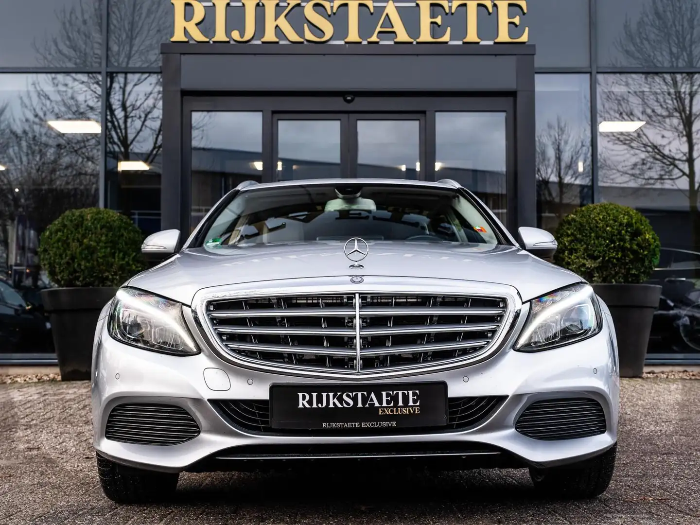 Mercedes-Benz C 180 Estate Prestige|LED|NAV|STOELV|CARPLAY Zilver - 2