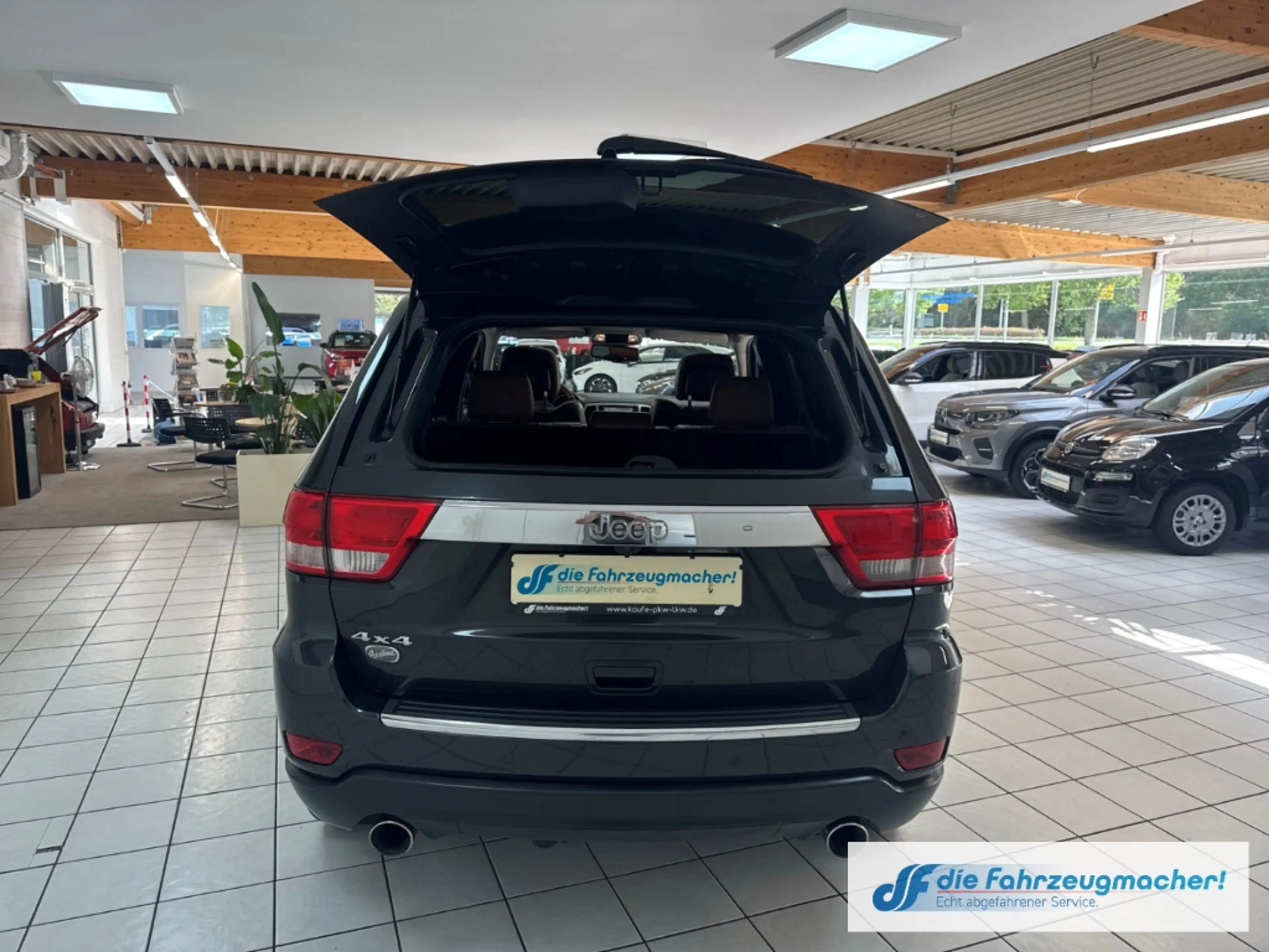 Jeep Grand Cherokee 5.7 V8 HEMI Overland Panodach Tüv03/27 *EXPORT — photo 14