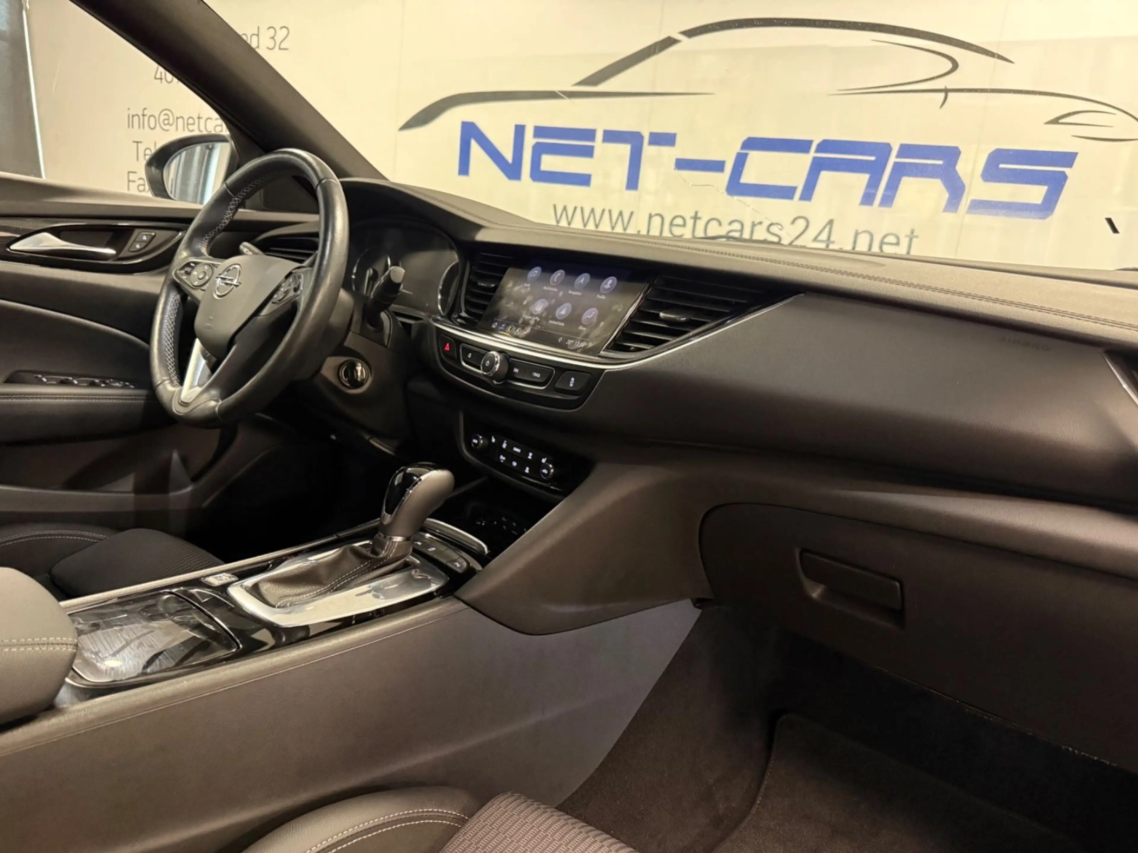 Opel Insignia 1.5 Business Auto ST NAVi*Tempomat*LED* — photo 3