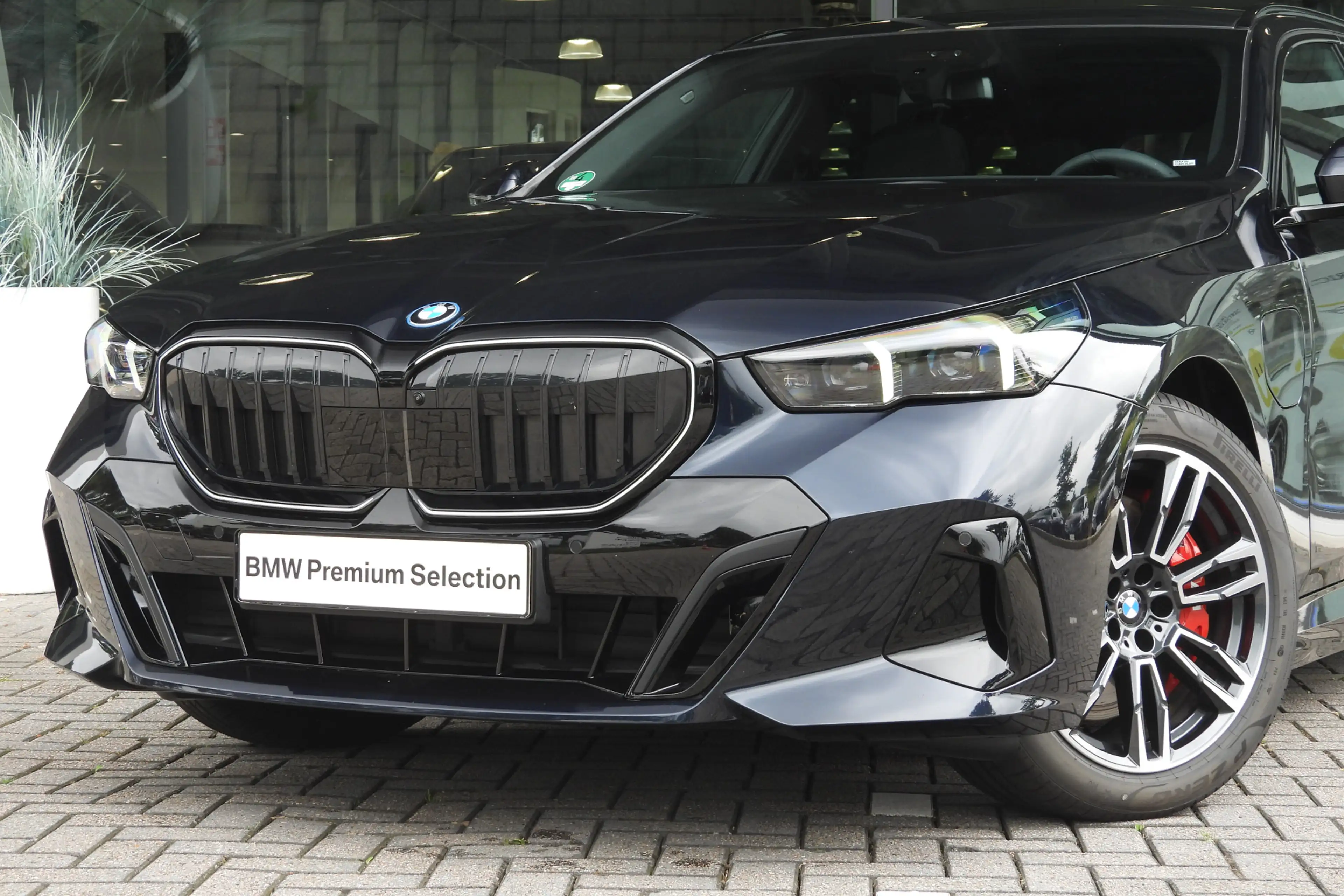BMW 550 5 Serie Touring 550e xDrive M Sport Automaat / Tre — photo 2