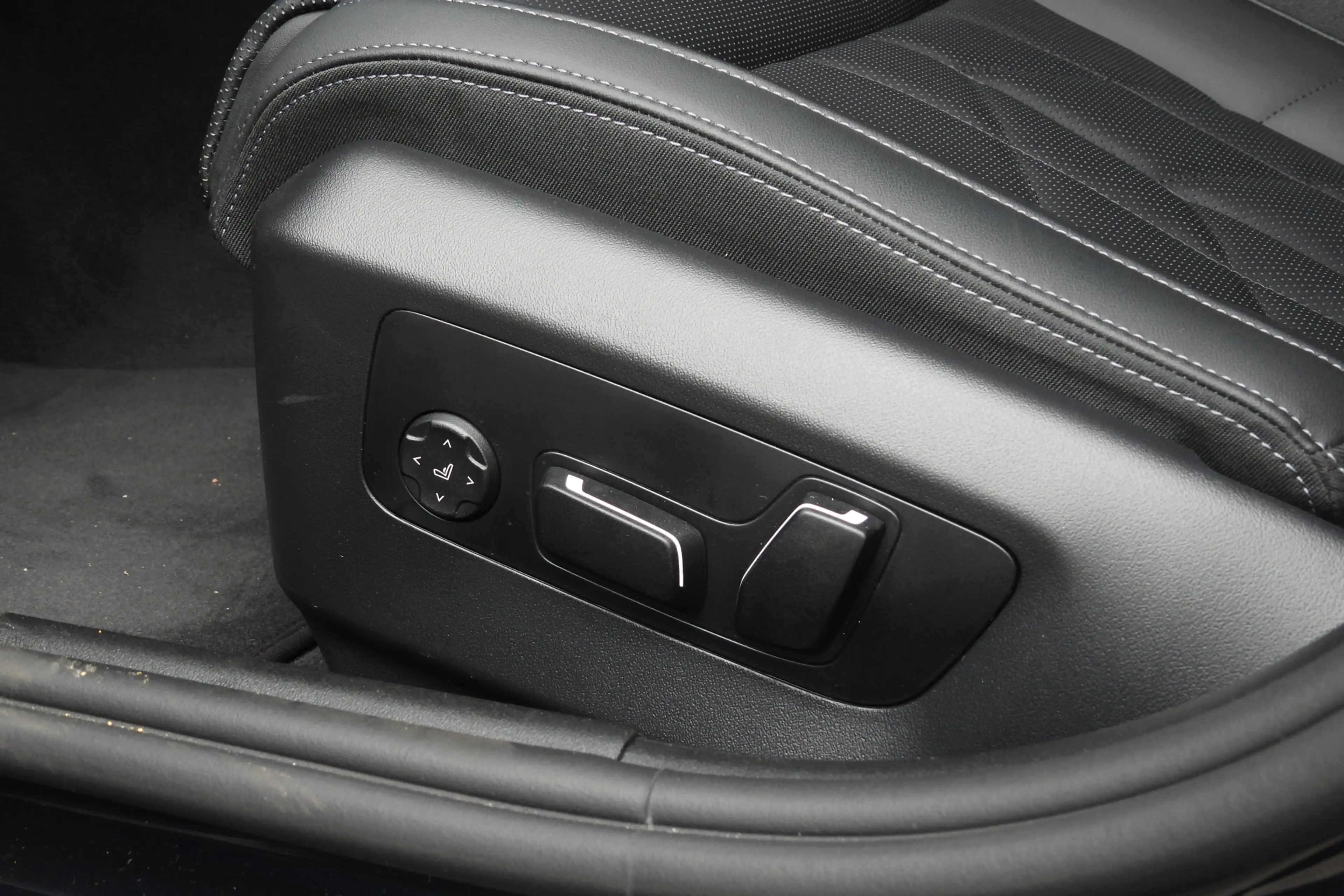 BMW 550 5 Serie Touring 550e xDrive M Sport Automaat / Tre — photo 13