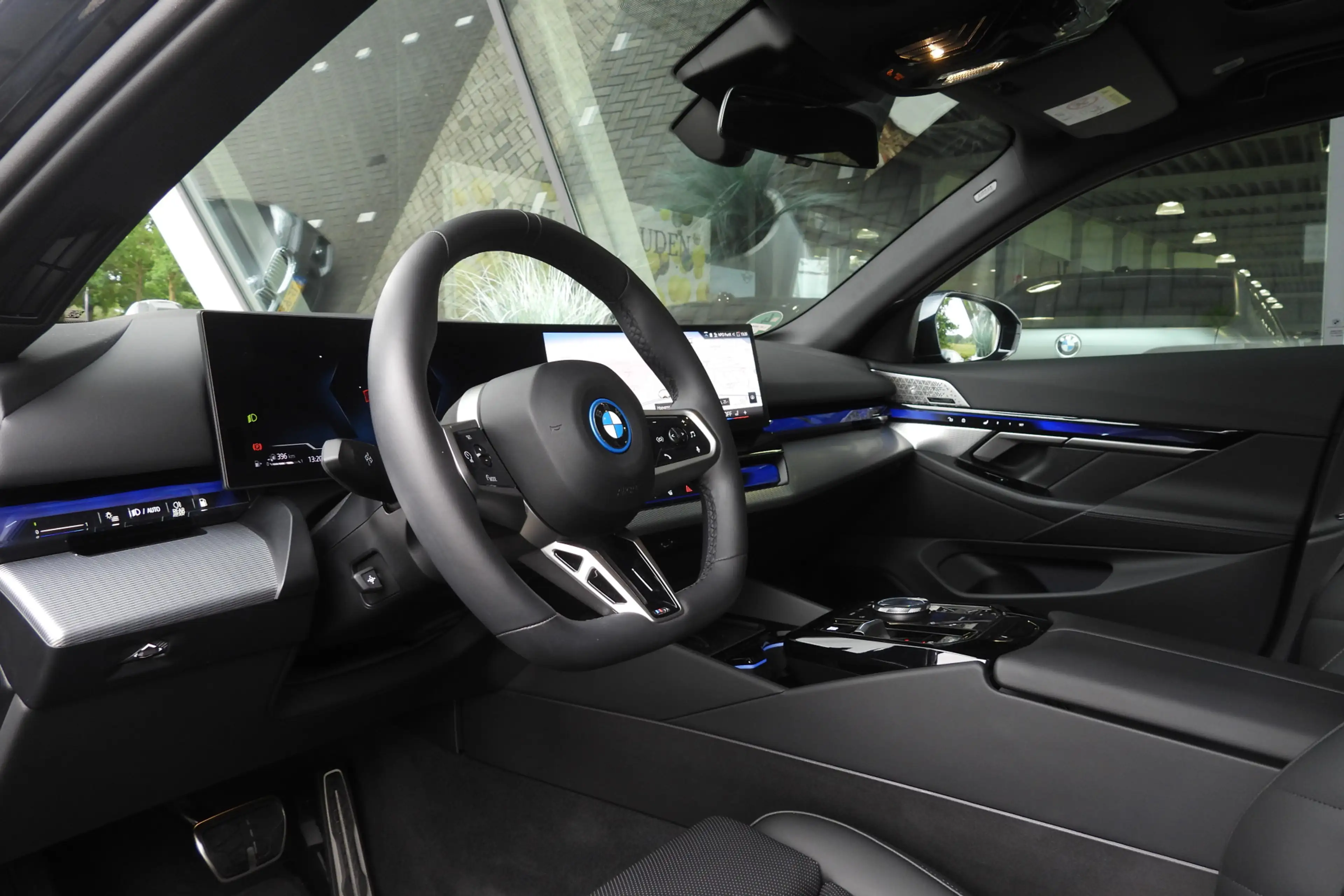 BMW 550 5 Serie Touring 550e xDrive M Sport Automaat / Tre — photo 10