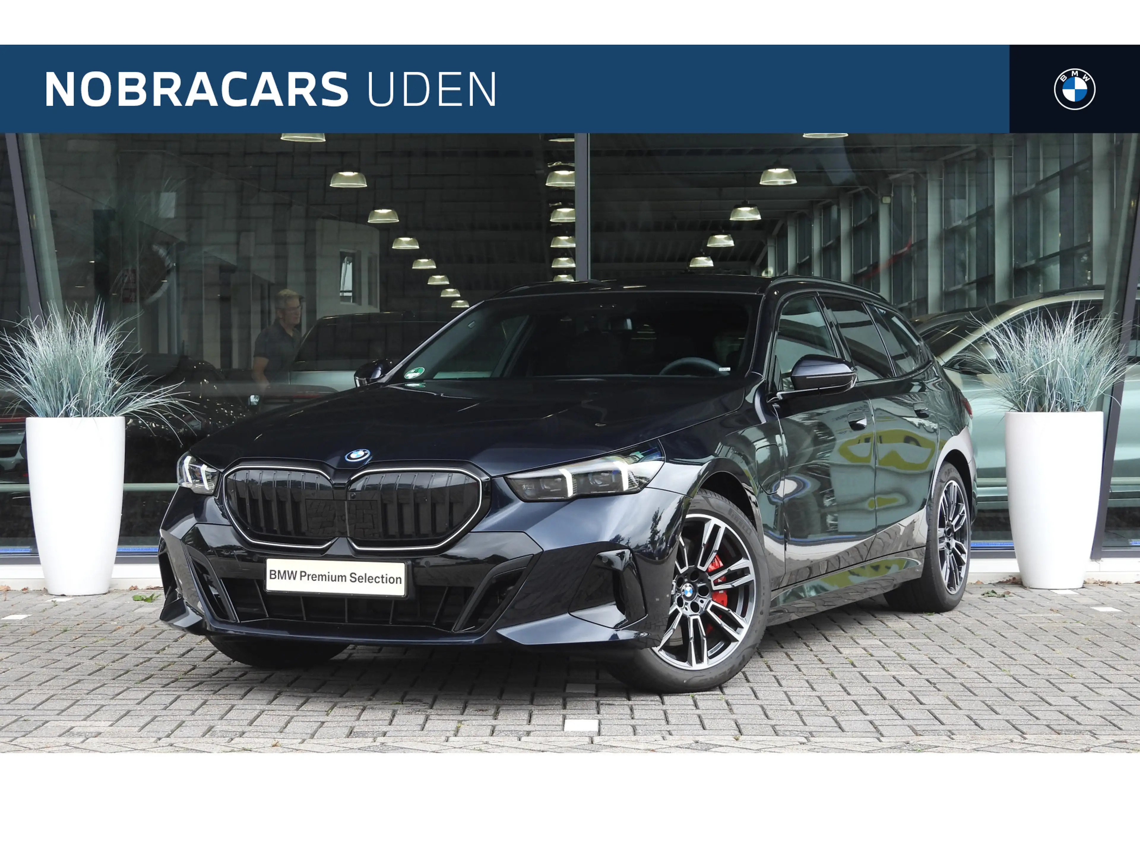 BMW 550 5 Serie Touring 550e xDrive M Sport Automaat / Tre