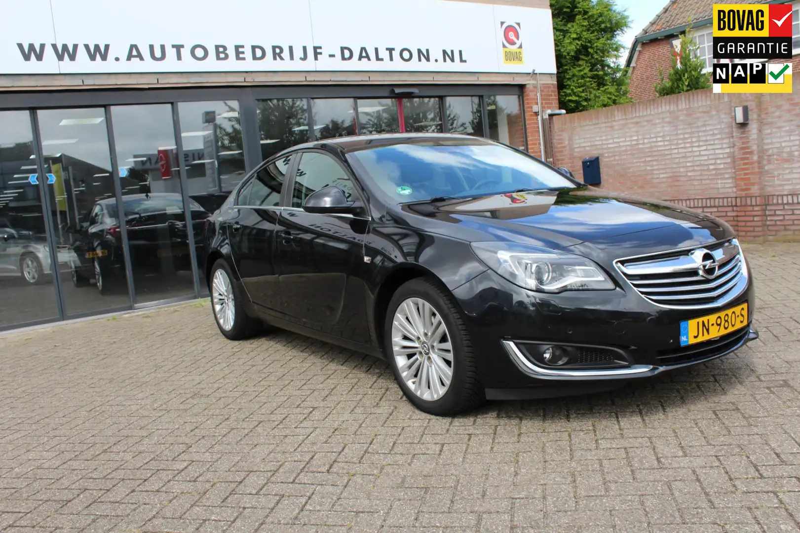 Opel Insignia 1.4 T Business+ NAVIGATIE / LEER / NAVIGATIE / 18" Zwart - 1