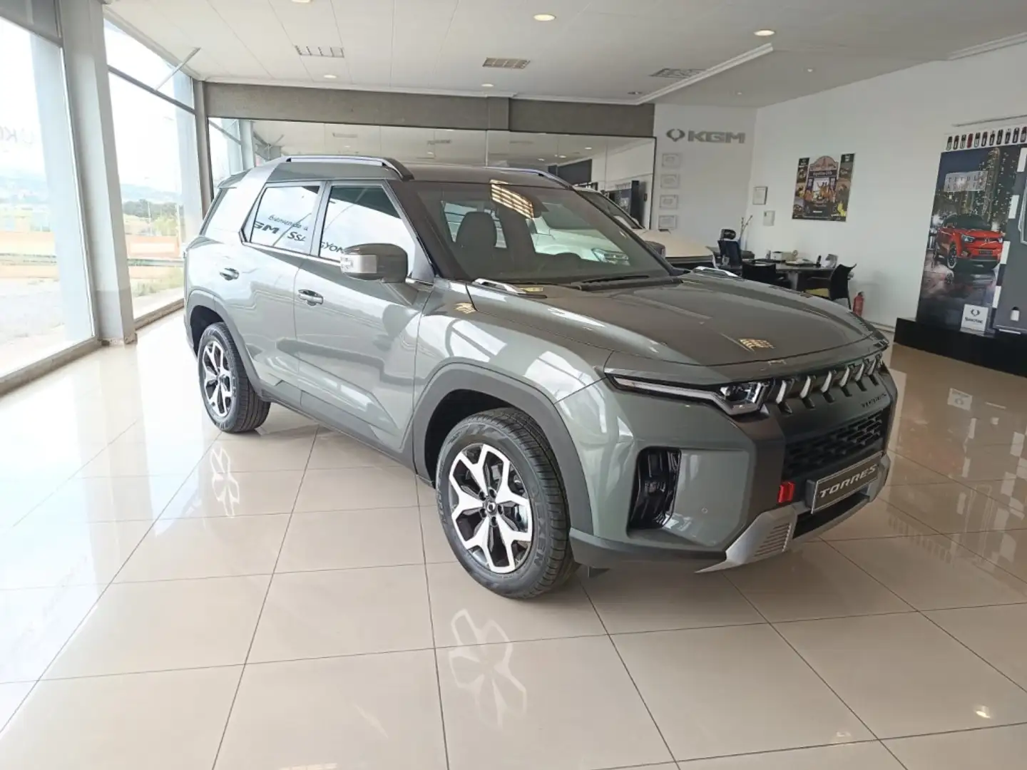 SsangYong Torres G15T Life 4x2 - 1