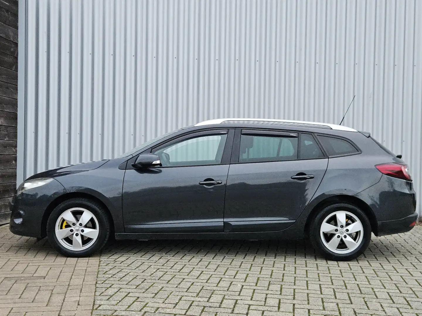 Renault Megane Estate 1.5 dCi Dynamique /Xenon/Navi/PDC/Cruise! Grau - 2