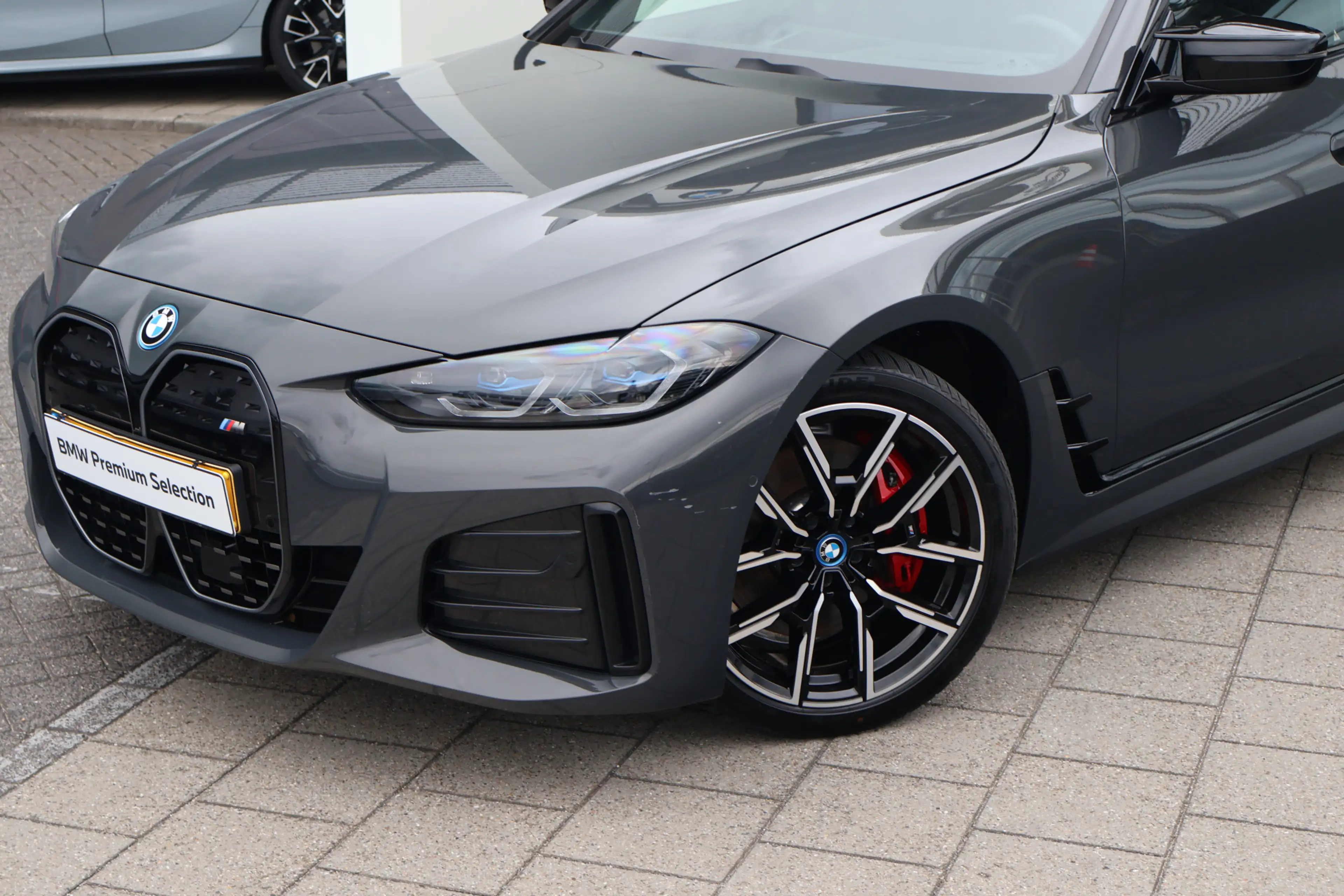 BMW i4 M50 High Executive M Sport / Schuif-kanteldak / M — photo 2