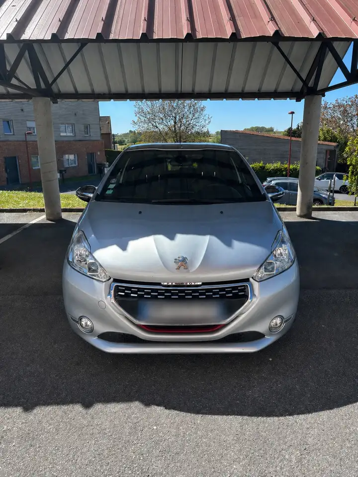 Peugeot 208 1.6 THP 200ch BVM6 GTi