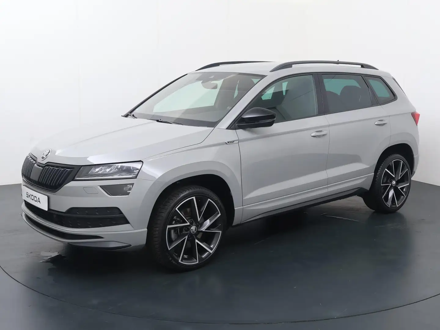 Skoda Karoq 1.5 TSI ACT Sportline Business | 150 PK | Automaat Grijs - 1