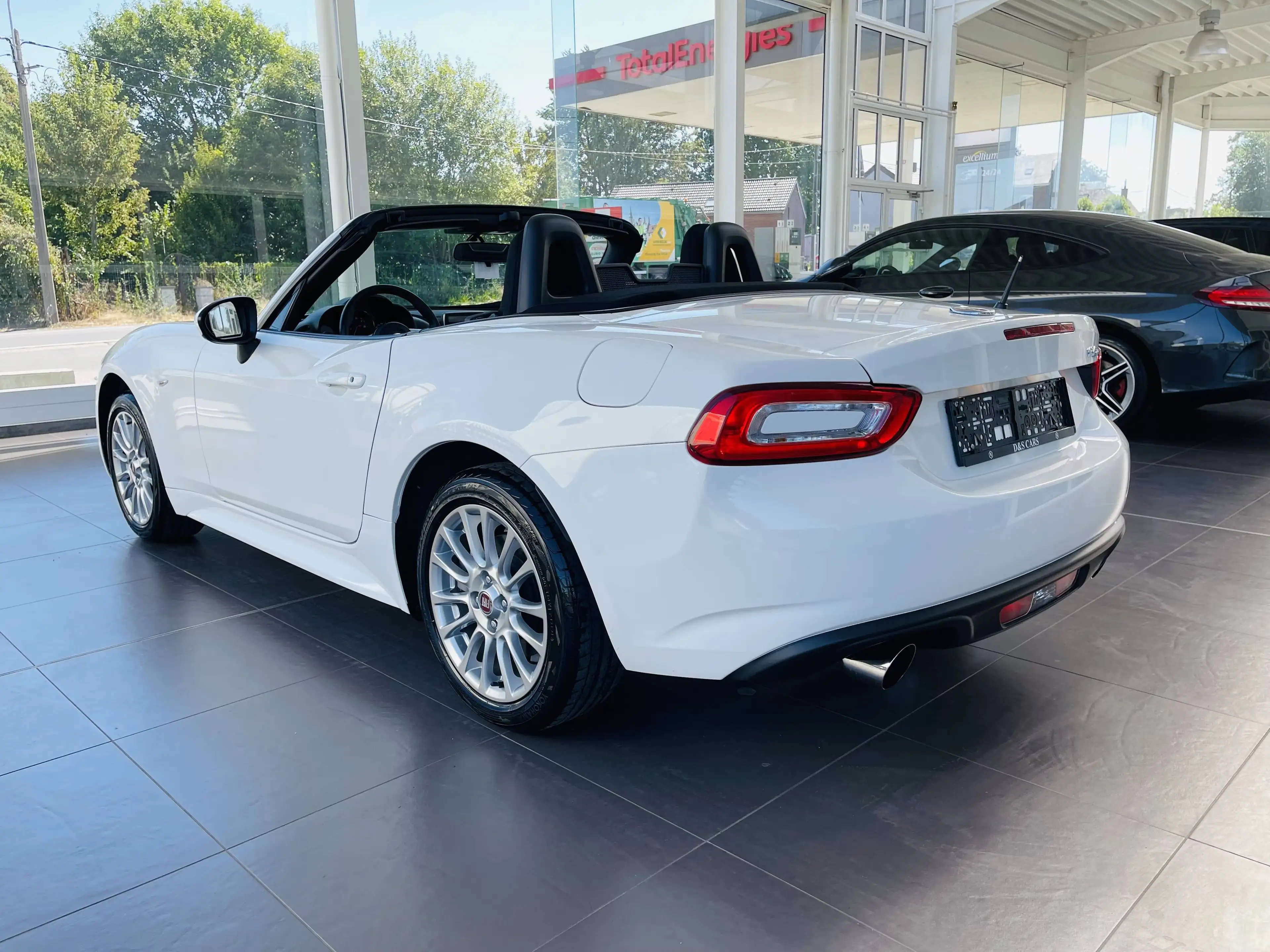 Fiat 124 Spider 1.4 MultiAir *** GARANTIE + AIRCO *** — photo 7