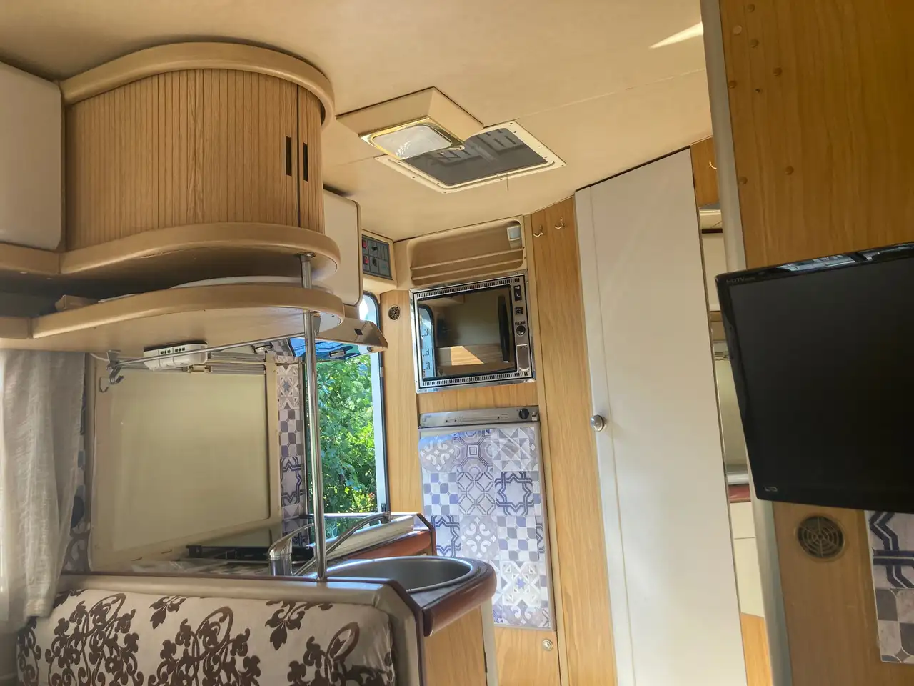 Ford Transit 150 Camper Laika Ecovip 400, foto 11