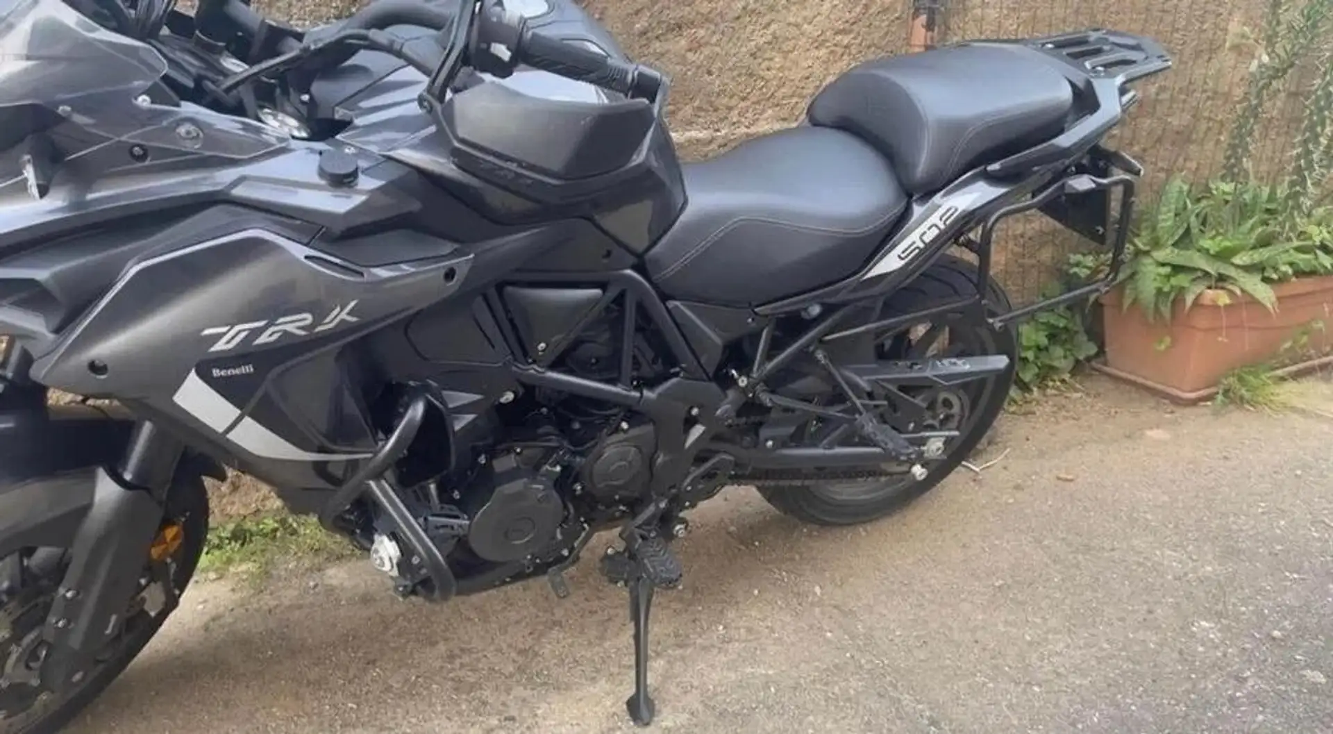 Benelli TRK 502 Schwarz - 2