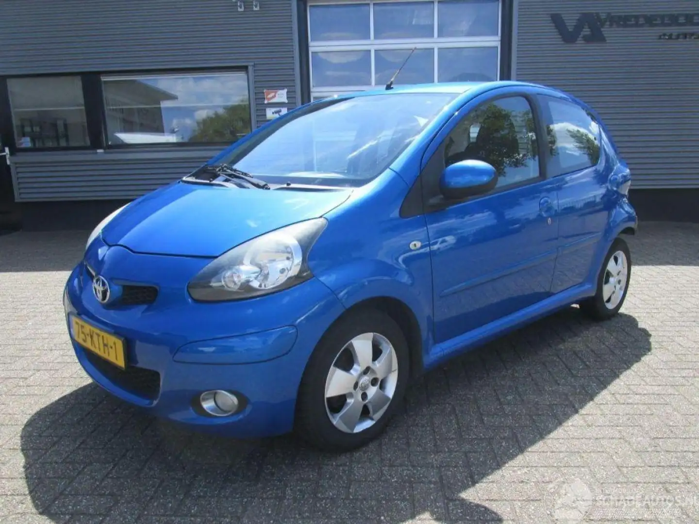Toyota Aygo 1.0-12V Dynamic Blue 5drs Azul - 1