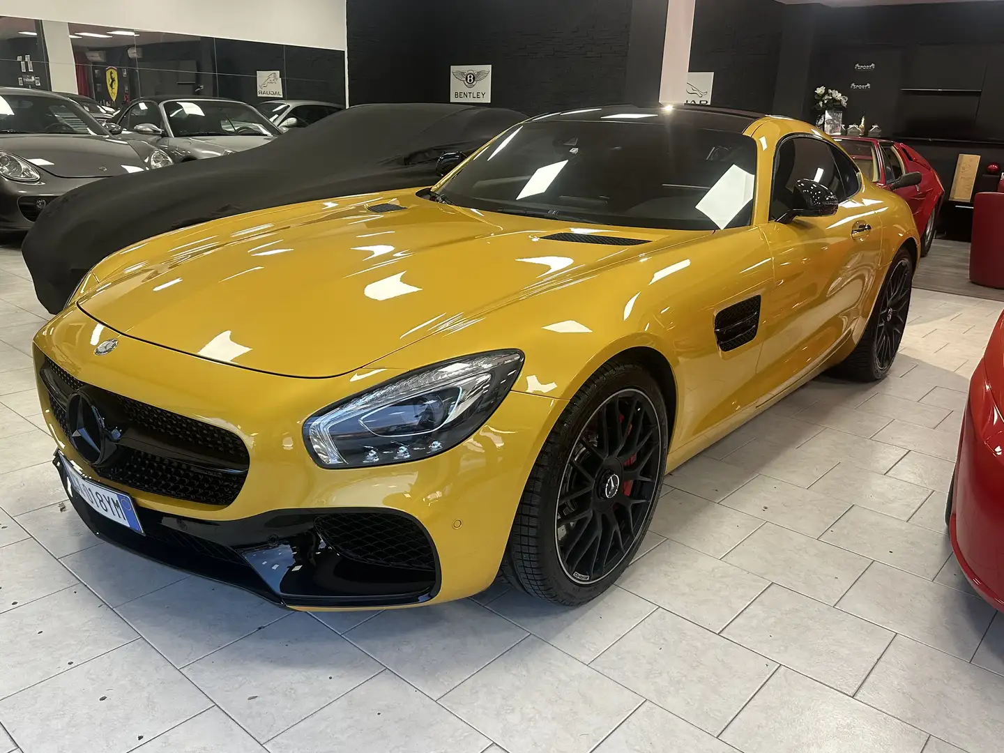 Mercedes-Benz AMG GT AMG GT 4.0 S 510cv auto Geel - 1