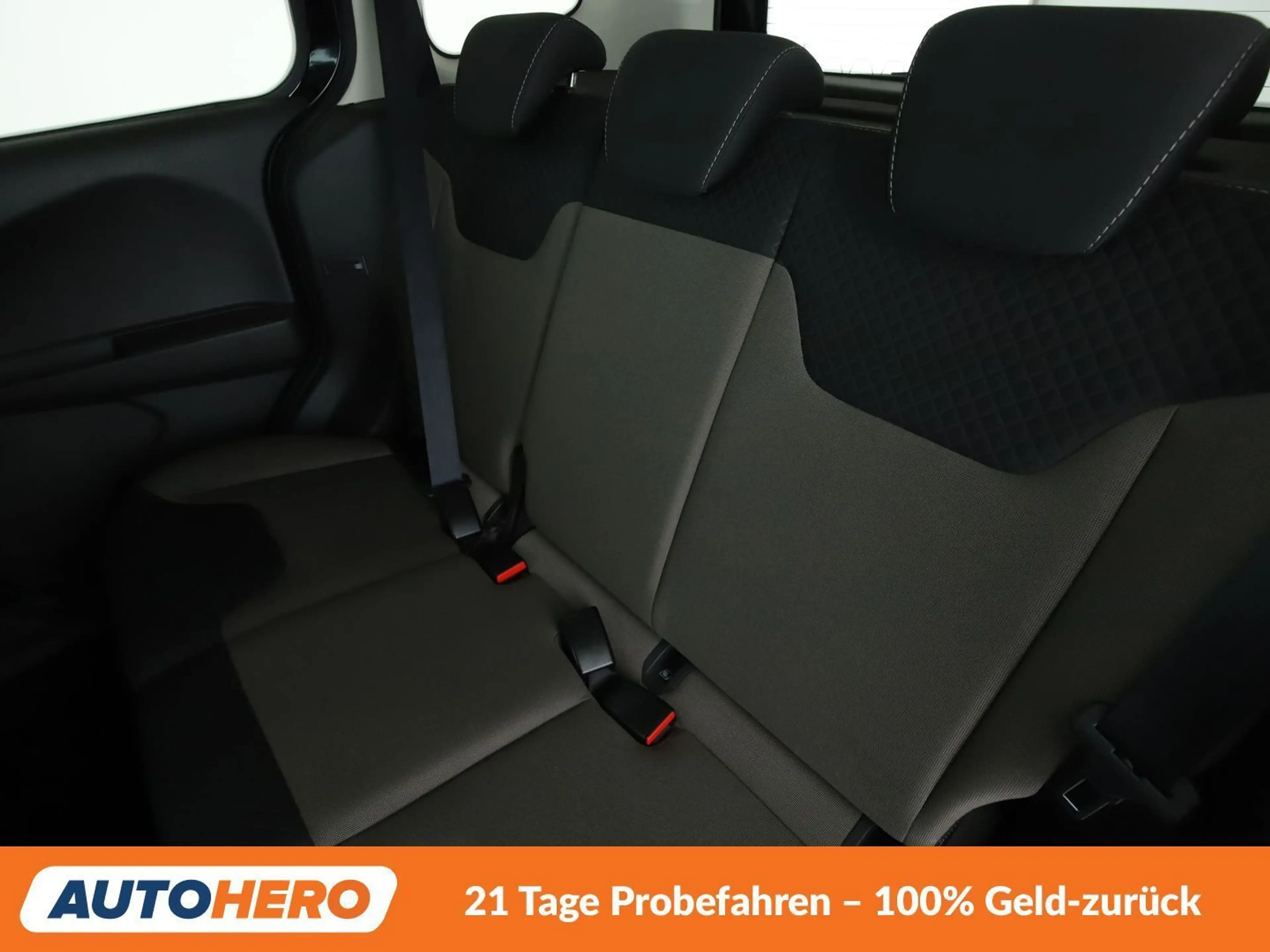Ford Tourneo 1.0 EcoBoost Titanium*NAVI*TEMPO*PDC*SHZ* — photo 14