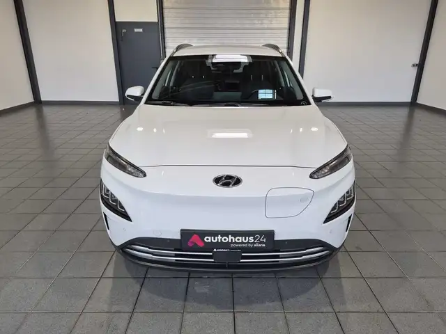 Hyundai Kona view 2