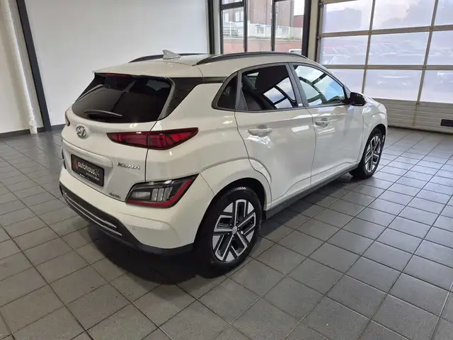 Hyundai Kona view 5