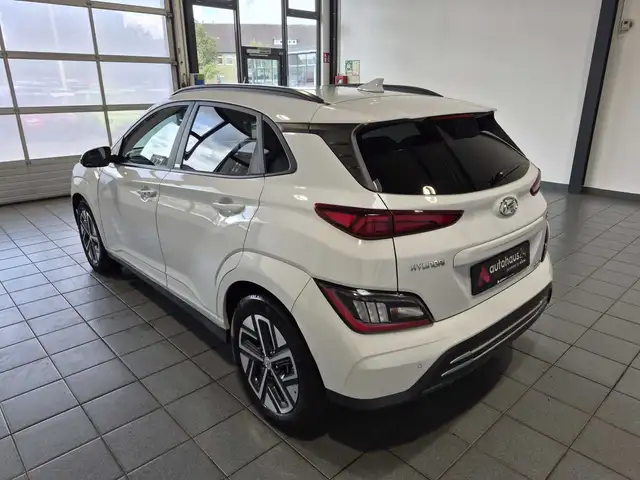 Hyundai Kona view 4