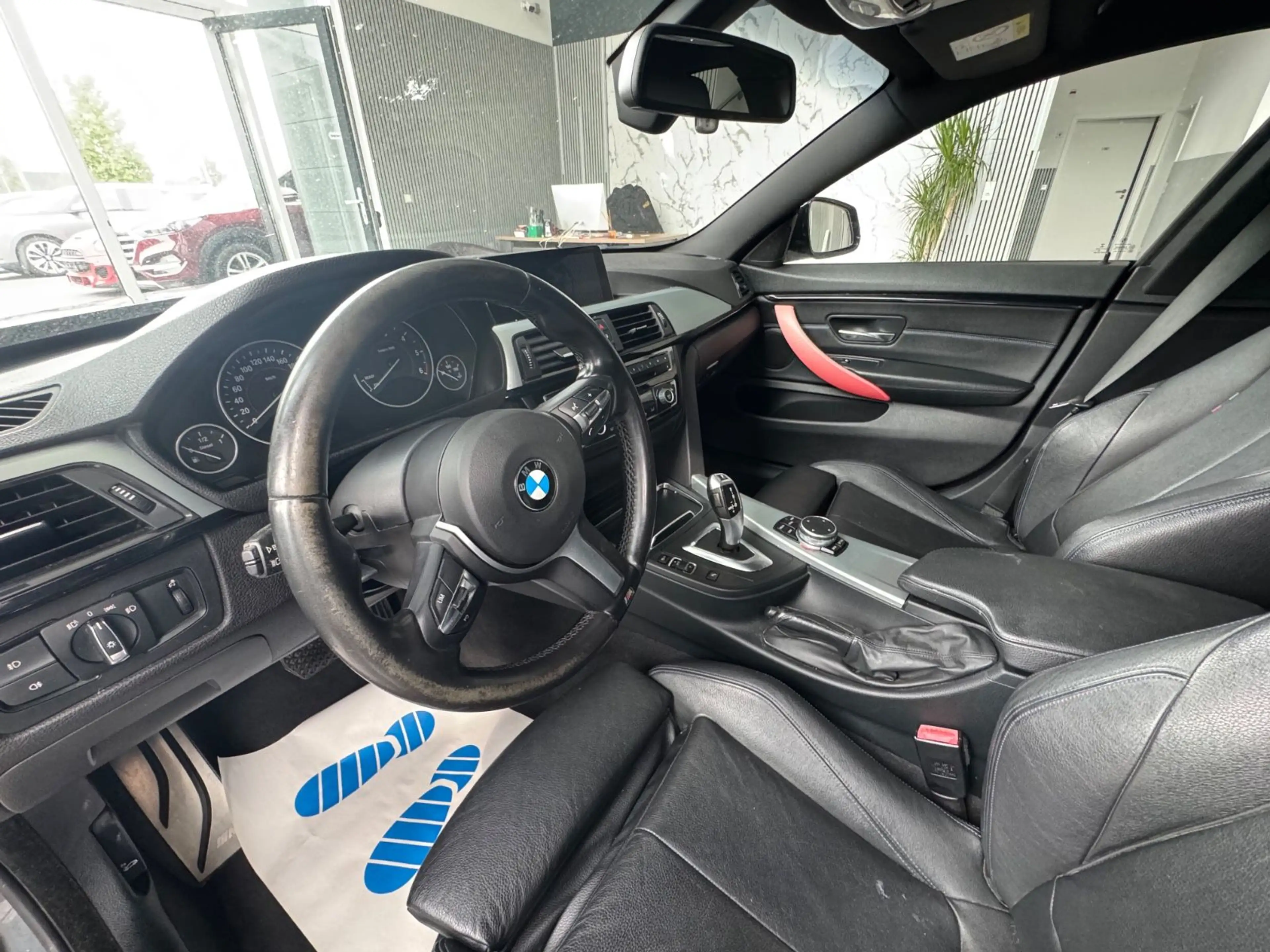 BMW 418 M — photo 11