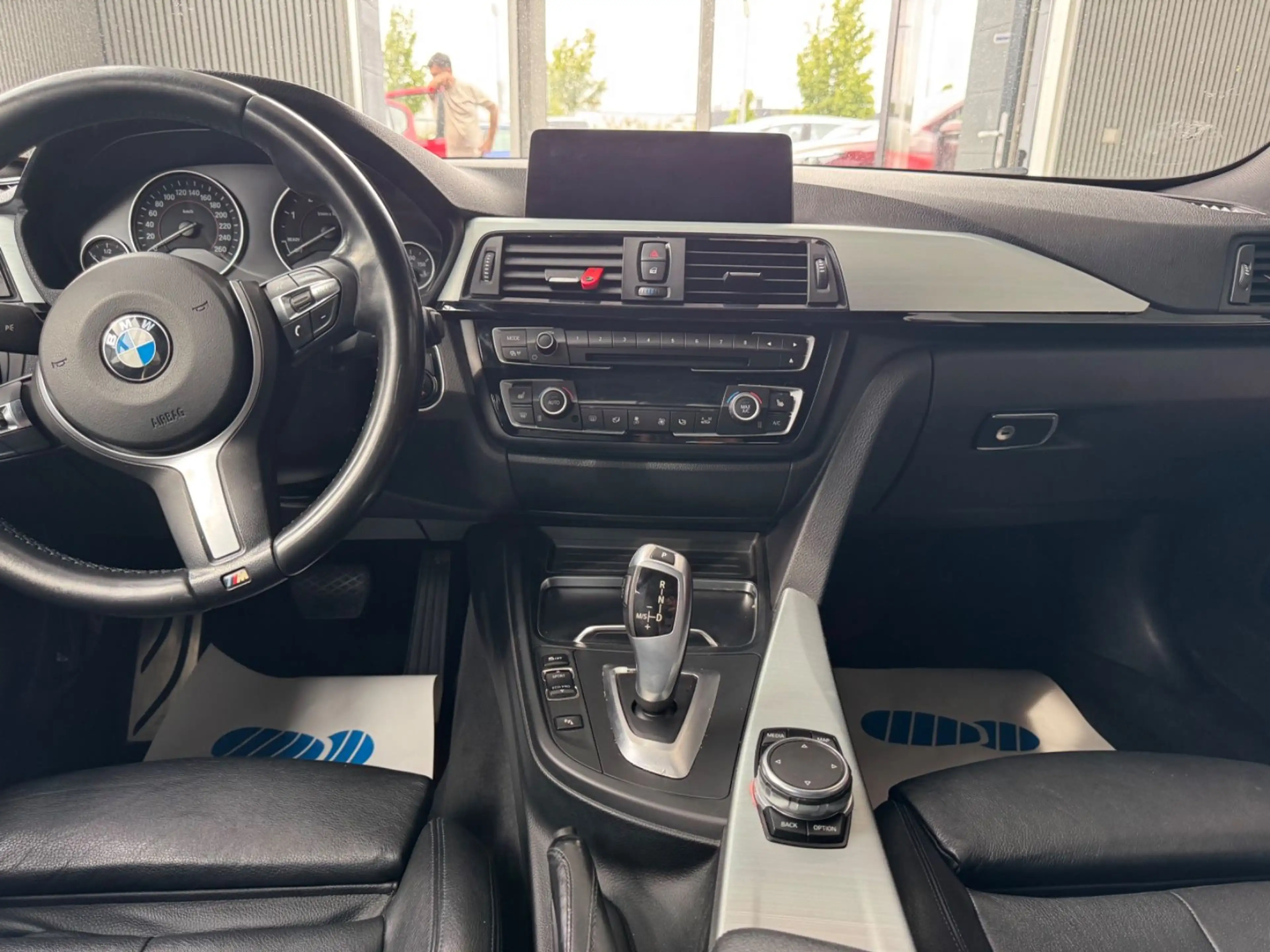 BMW 418 M — photo 13