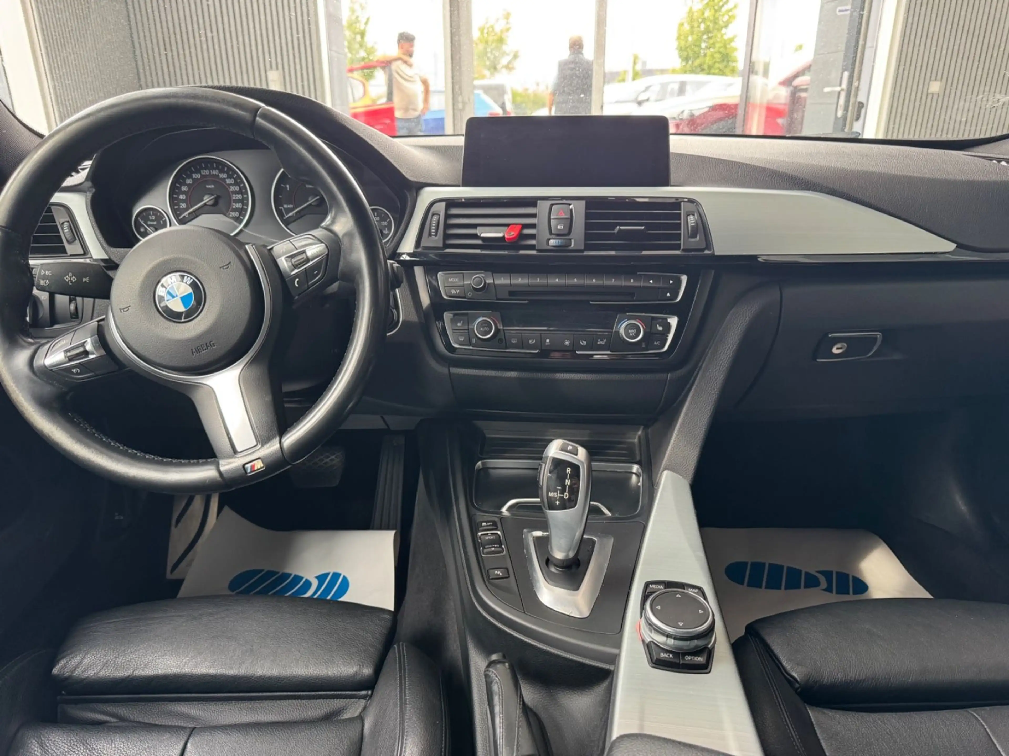 BMW 418 M — photo 14